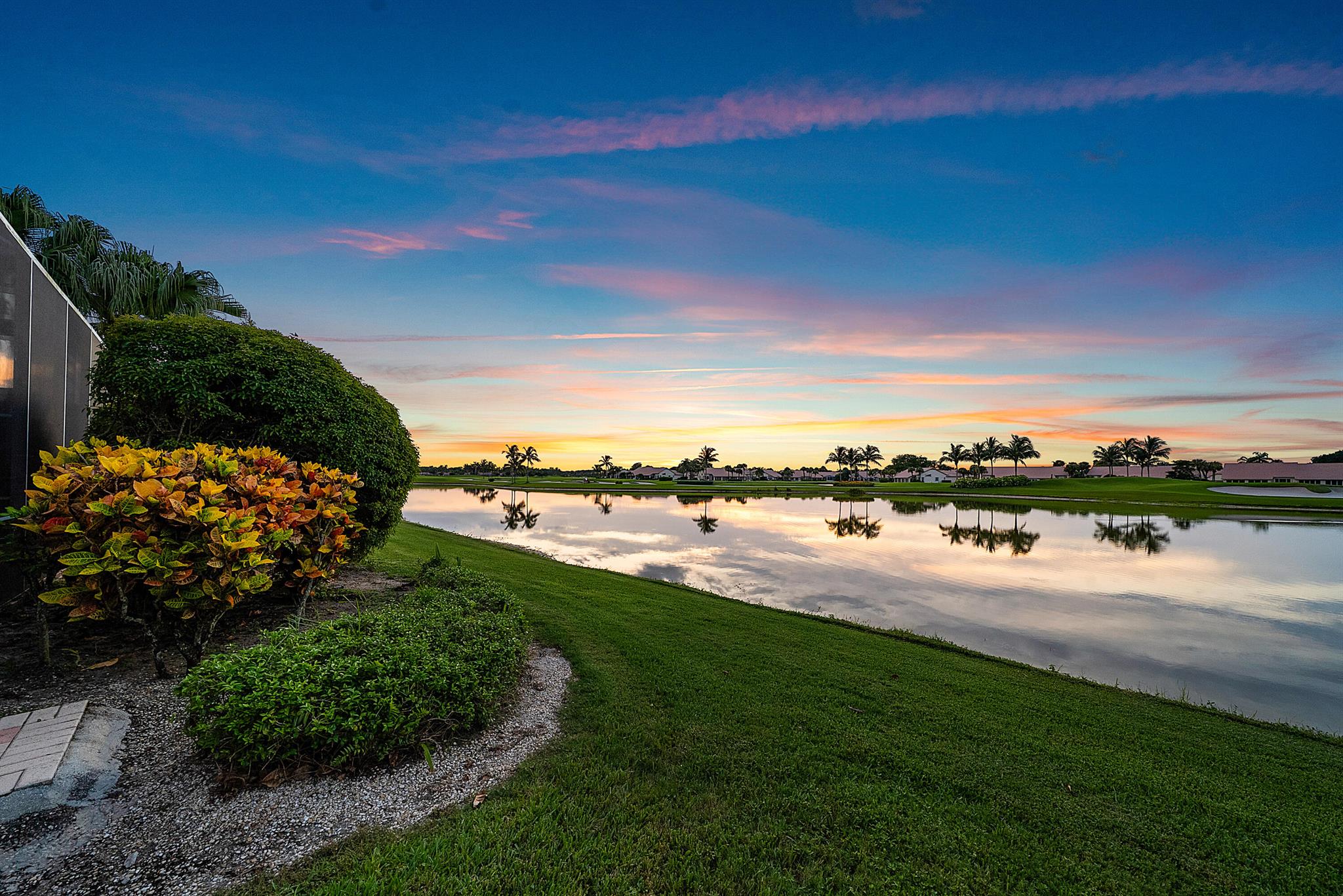 6959 Fairway Lakes Drive