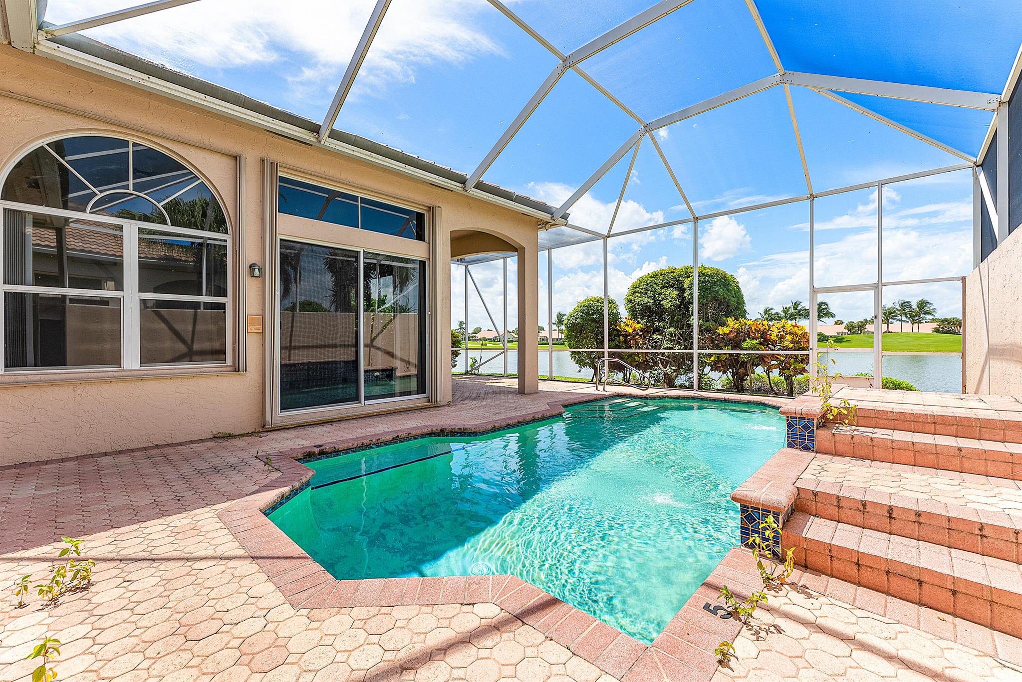 6959 Fairway Lakes Drive