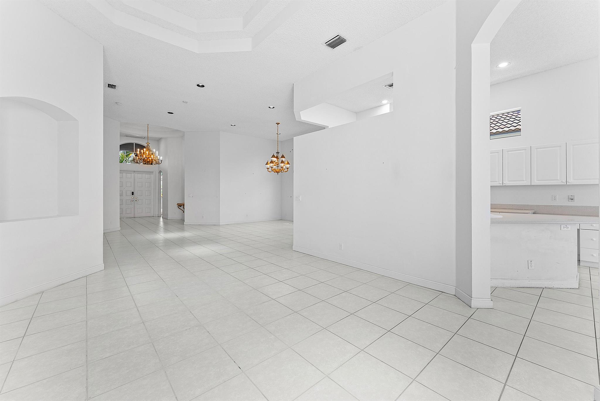 6959 Fairway Lakes Drive