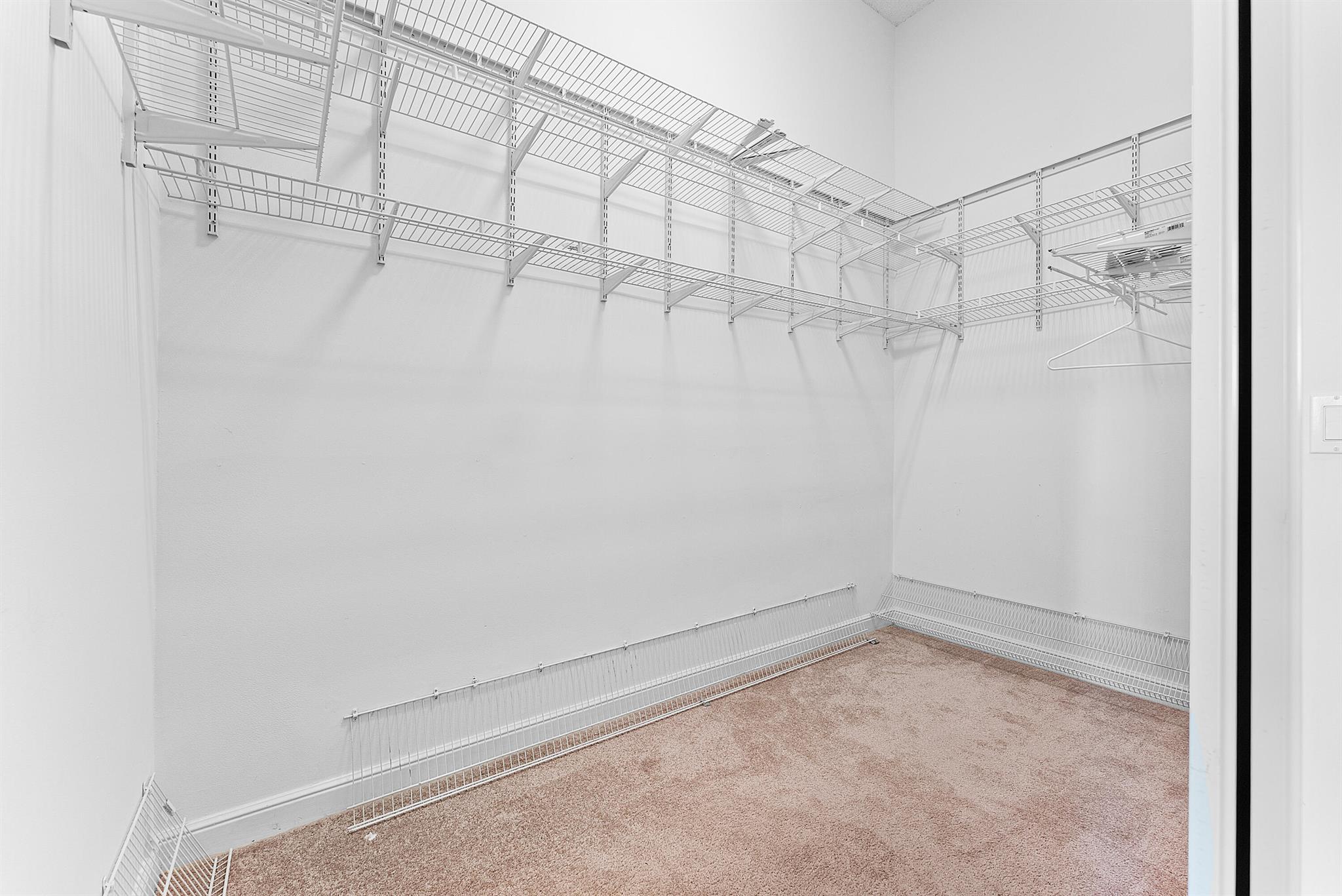 6959 Fairway Lakes Drive