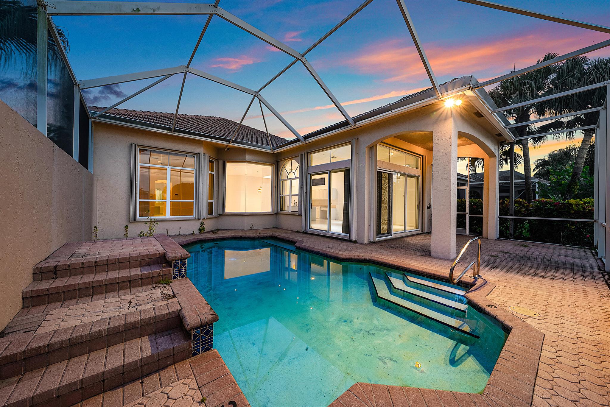 6959 Fairway Lakes Drive