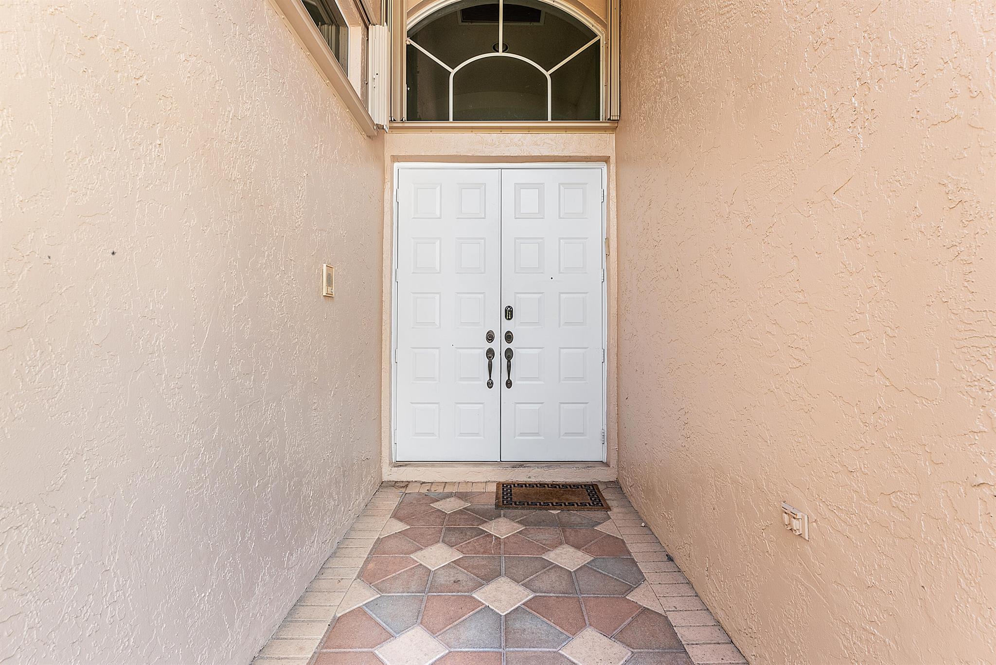 6959 Fairway Lakes Drive