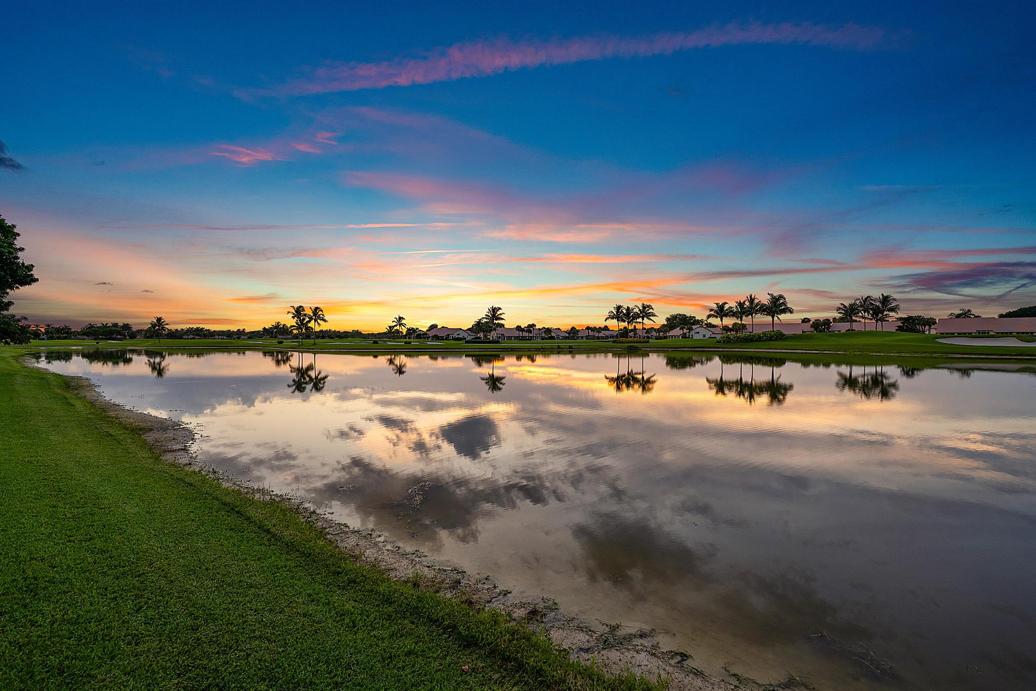 6959 Fairway Lakes Drive