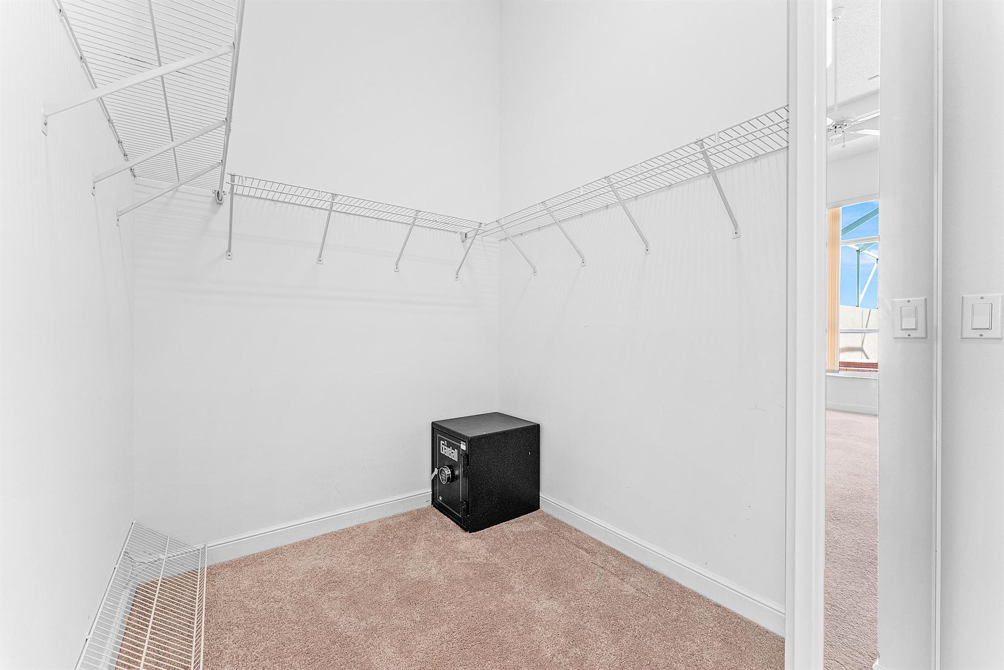 6959 Fairway Lakes Drive