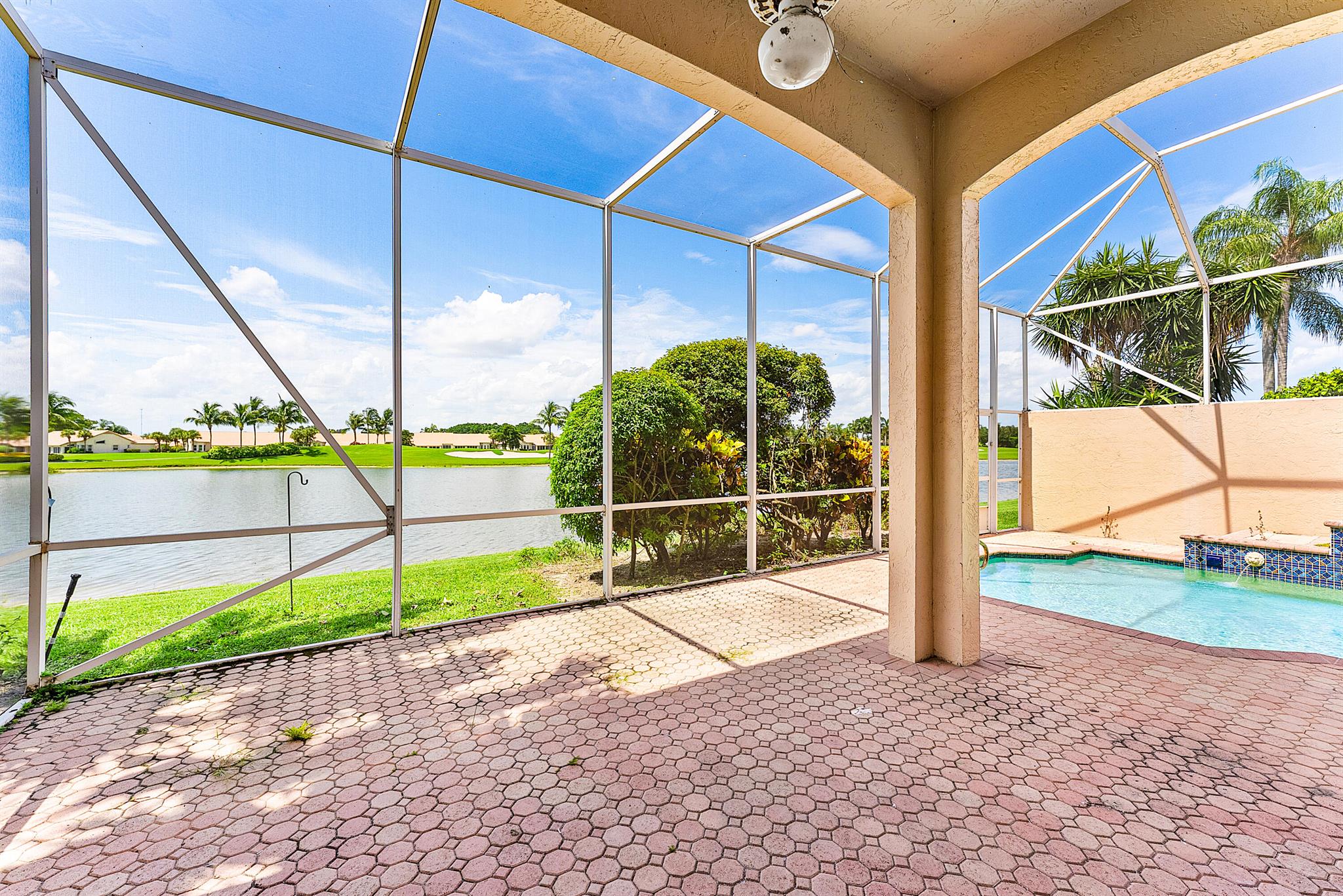 6959 Fairway Lakes Drive