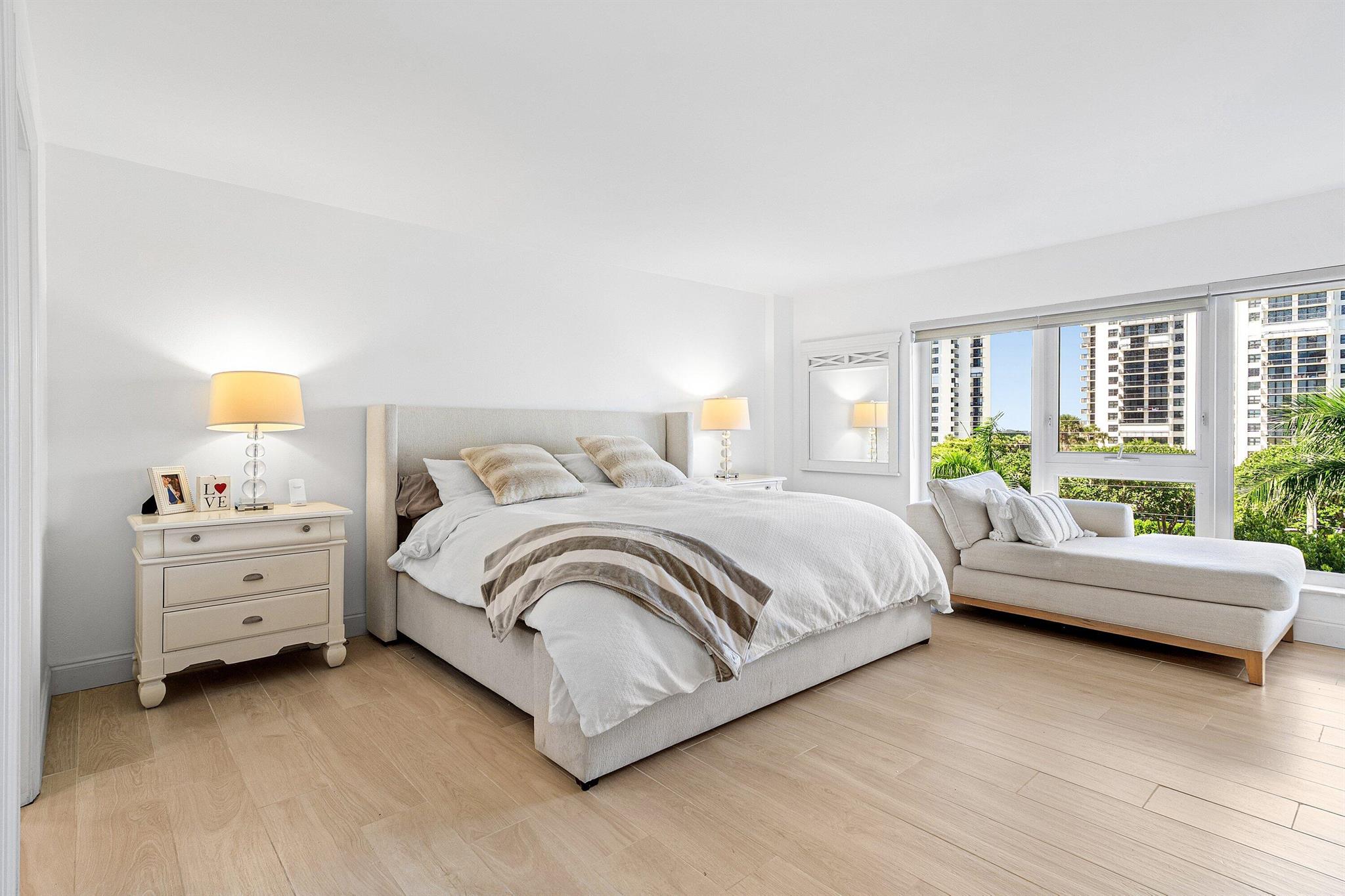 2066 N Ocean Boulevard 4nw