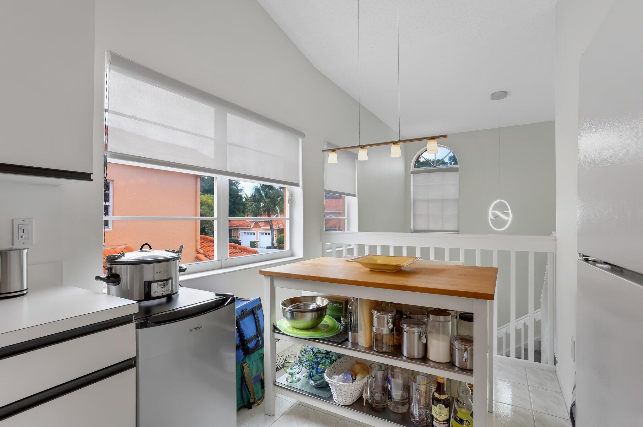 9927 Seacrest Circle 202