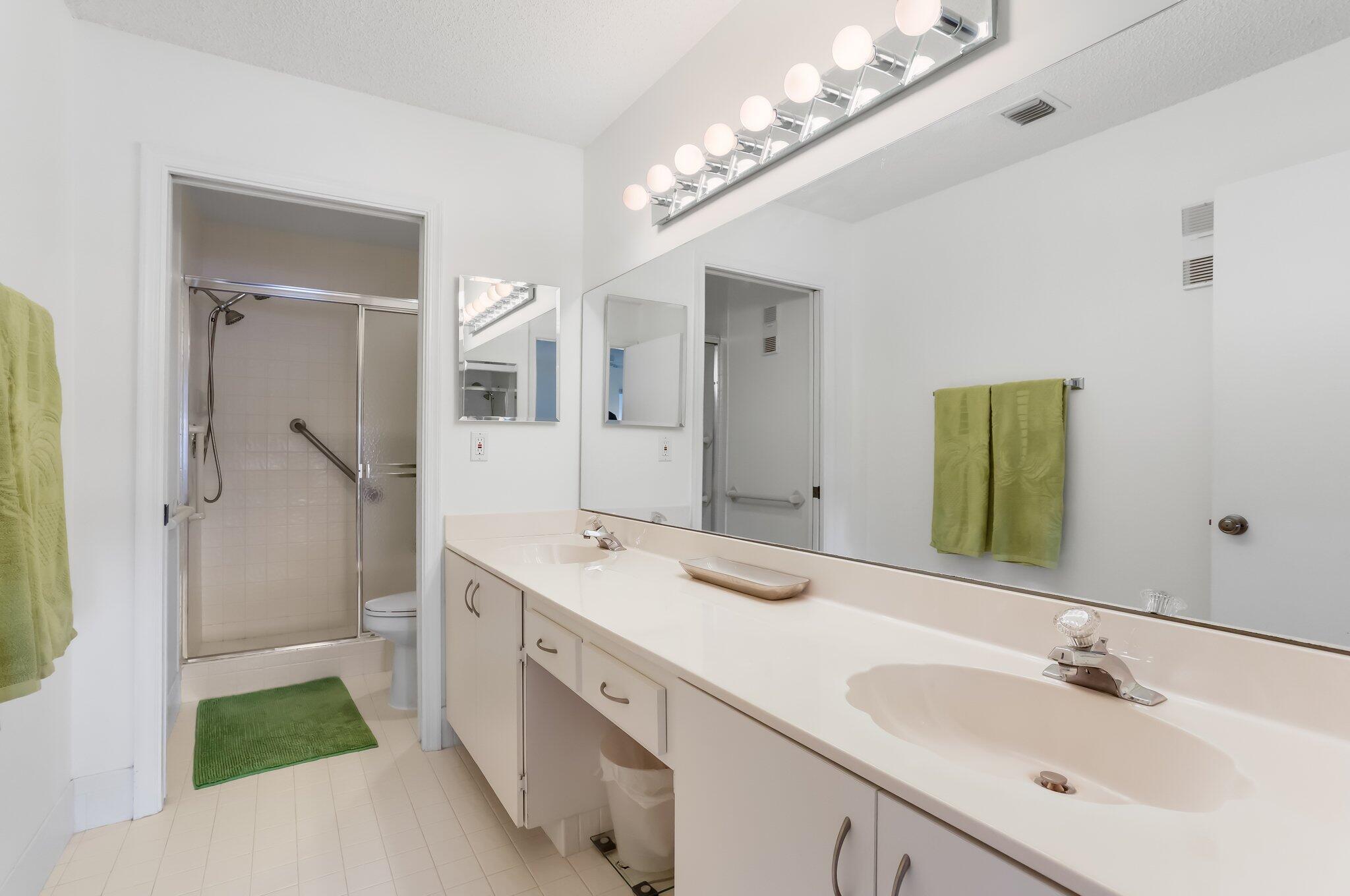 9927 Seacrest Circle 202