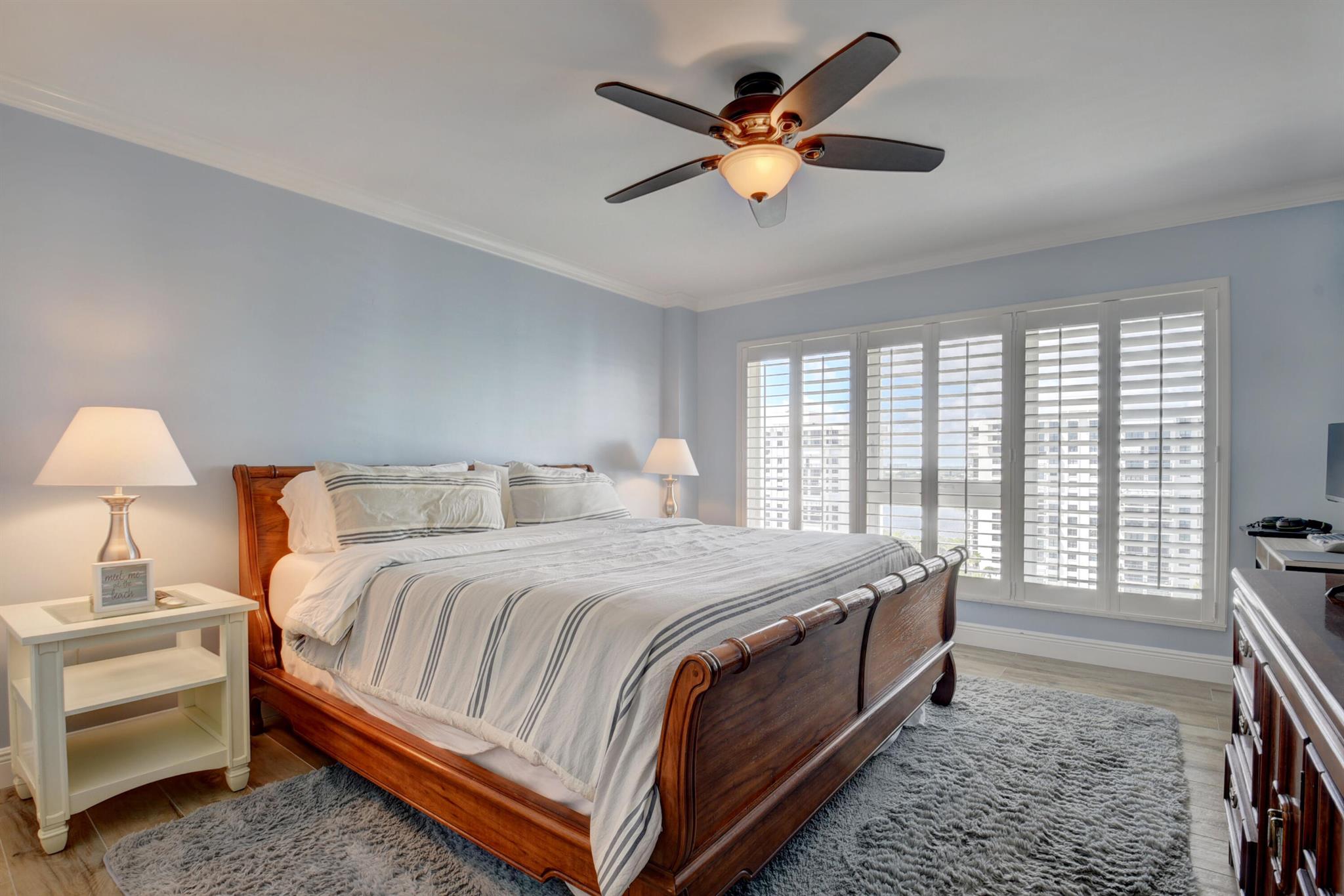 2066 N Ocean Boulevard 14sw