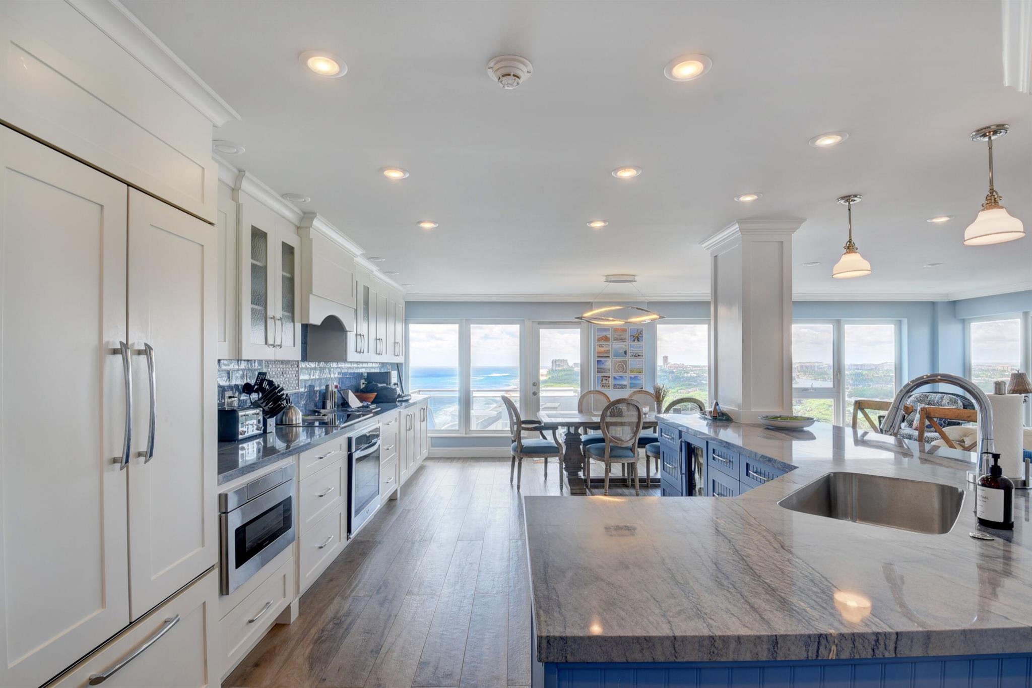 2066 N Ocean Boulevard 14sw