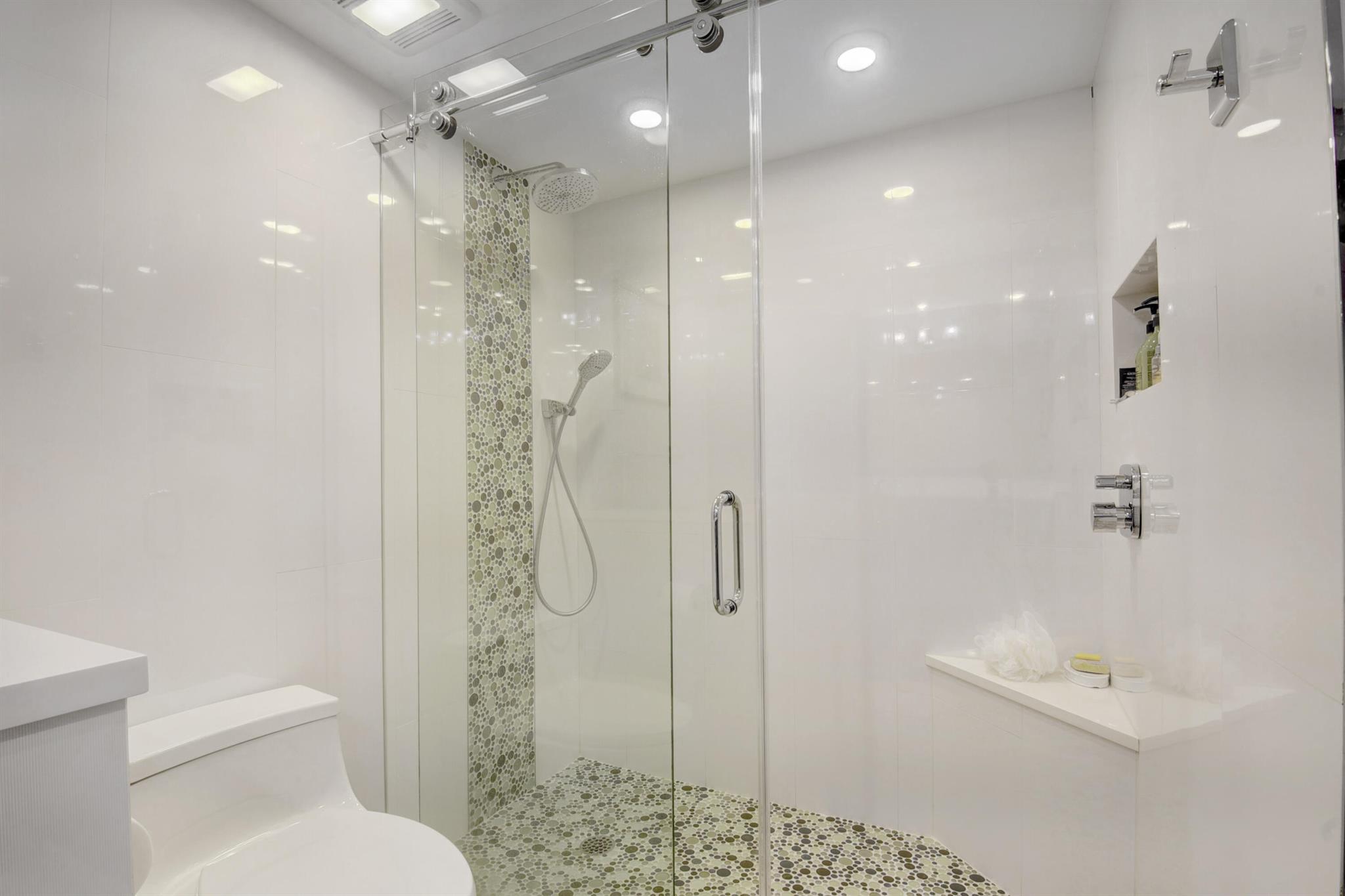 2066 N Ocean Boulevard 14sw