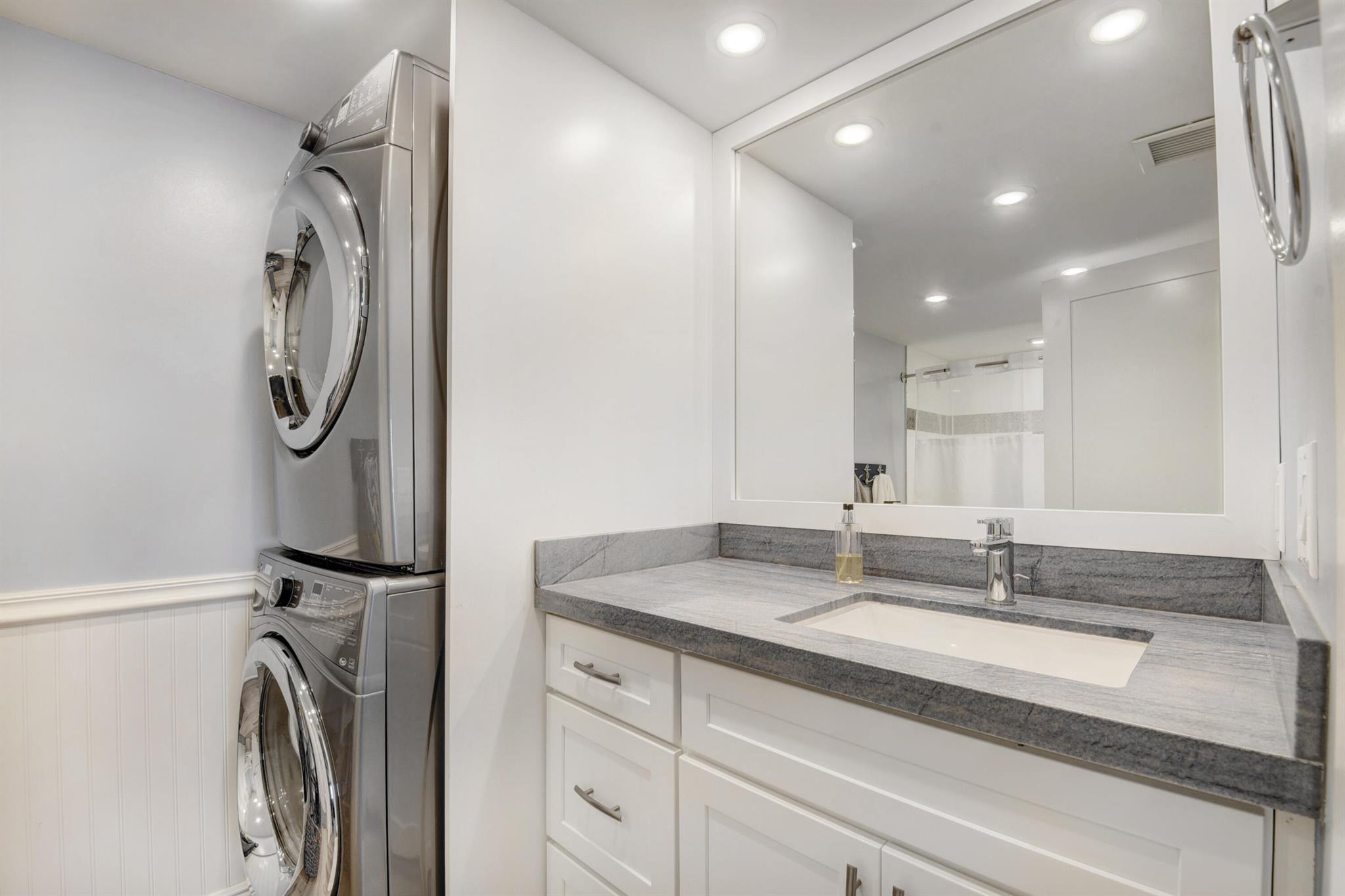 2066 N Ocean Boulevard 14sw