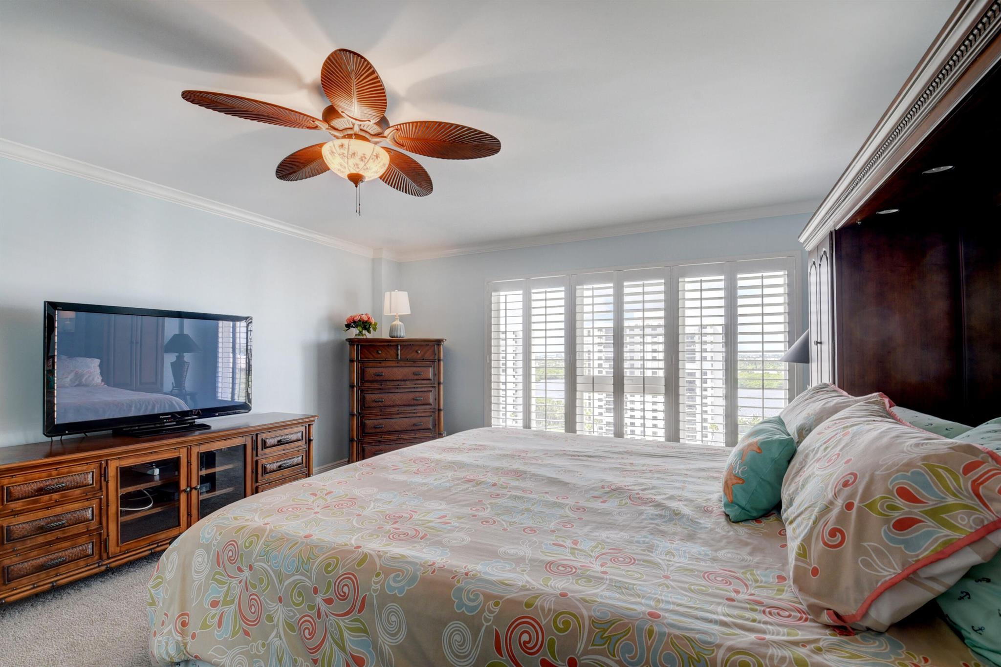 2066 N Ocean Boulevard 14sw