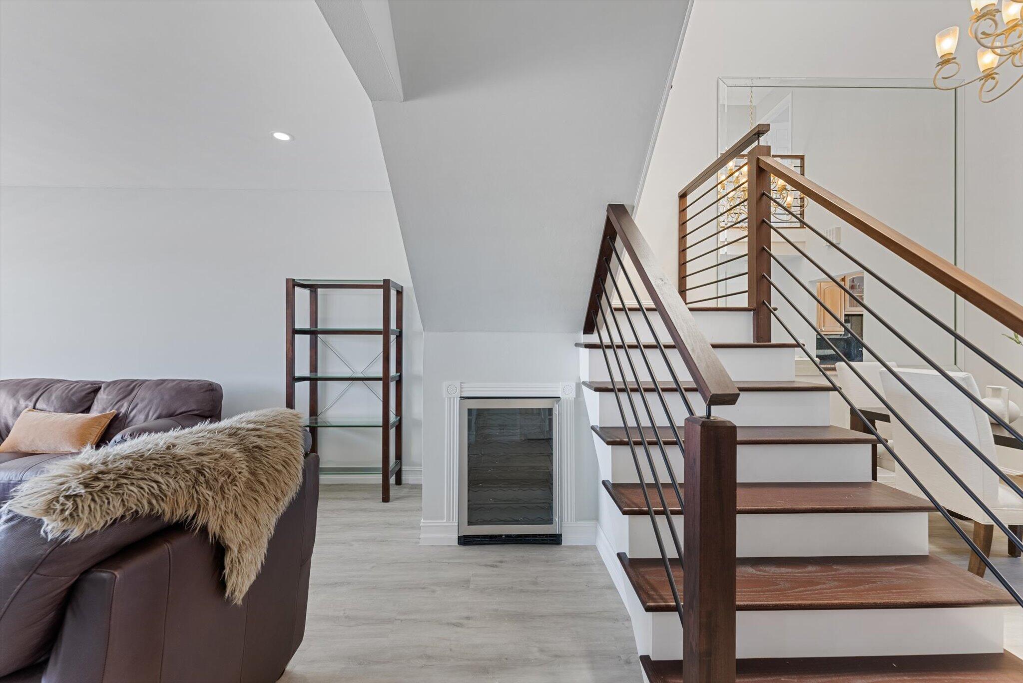 1194 Hillsboro Mile 31