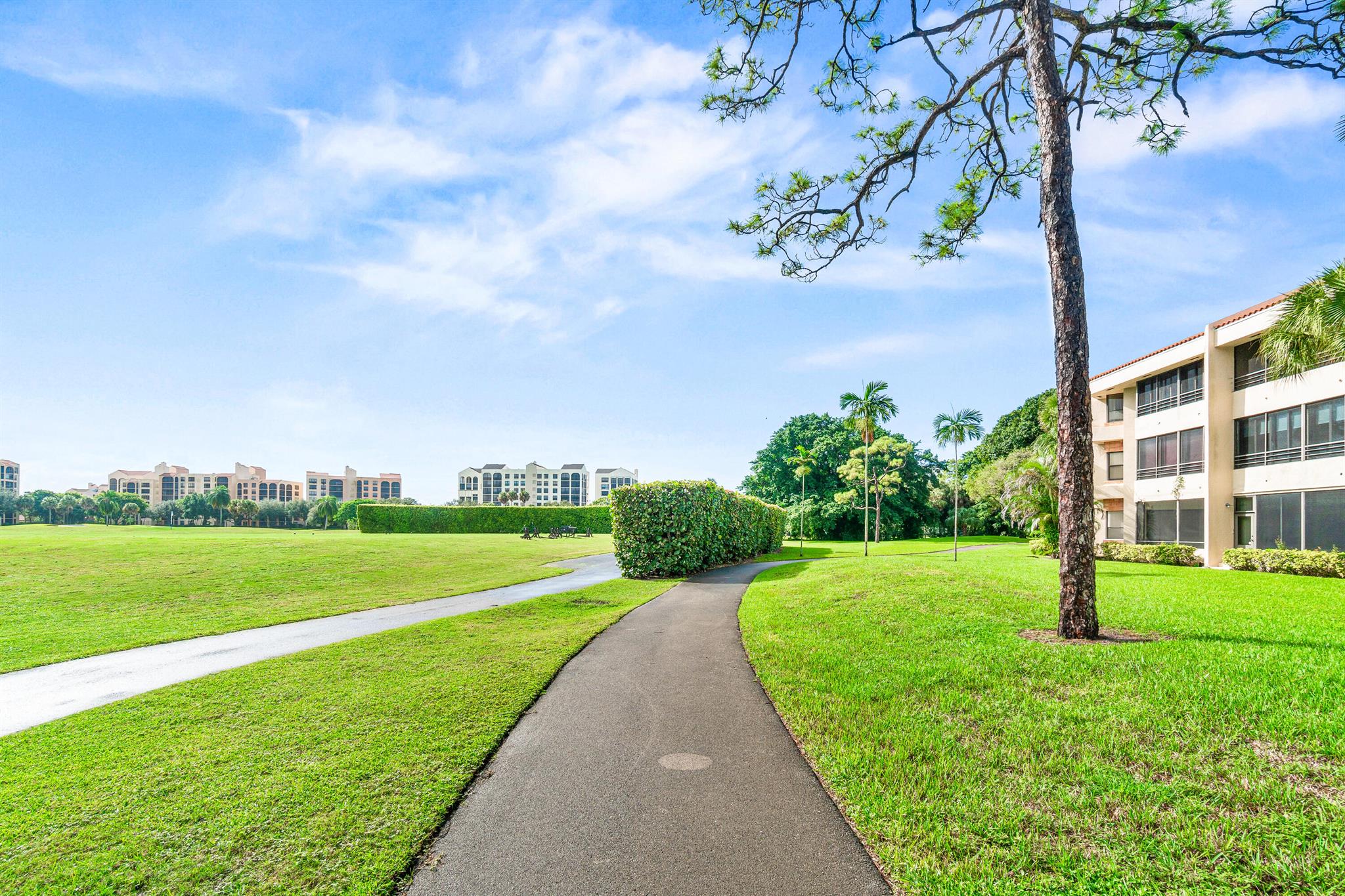 7460 La Paz Boulevard 102