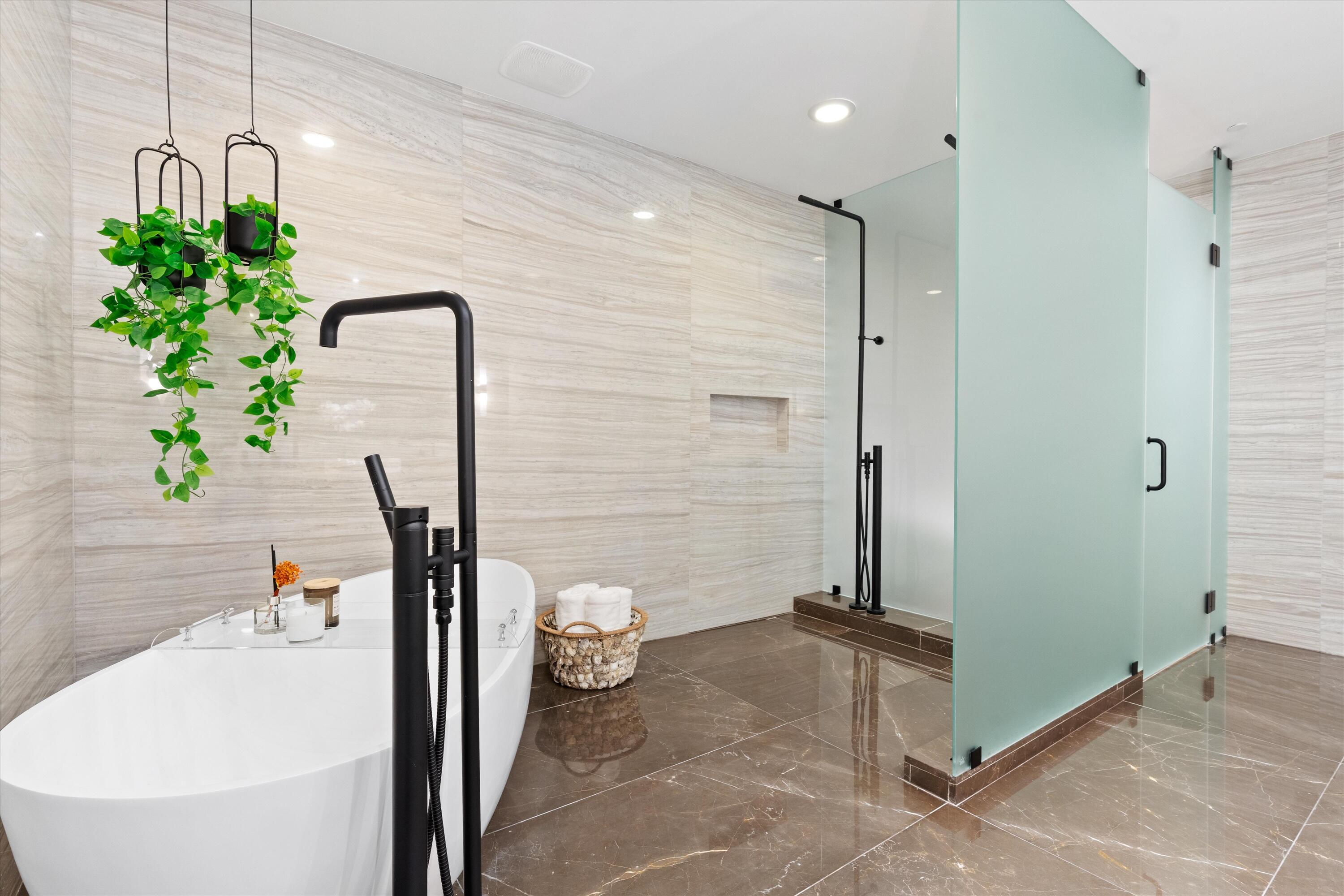 2200 N Ocean Boulevard N201