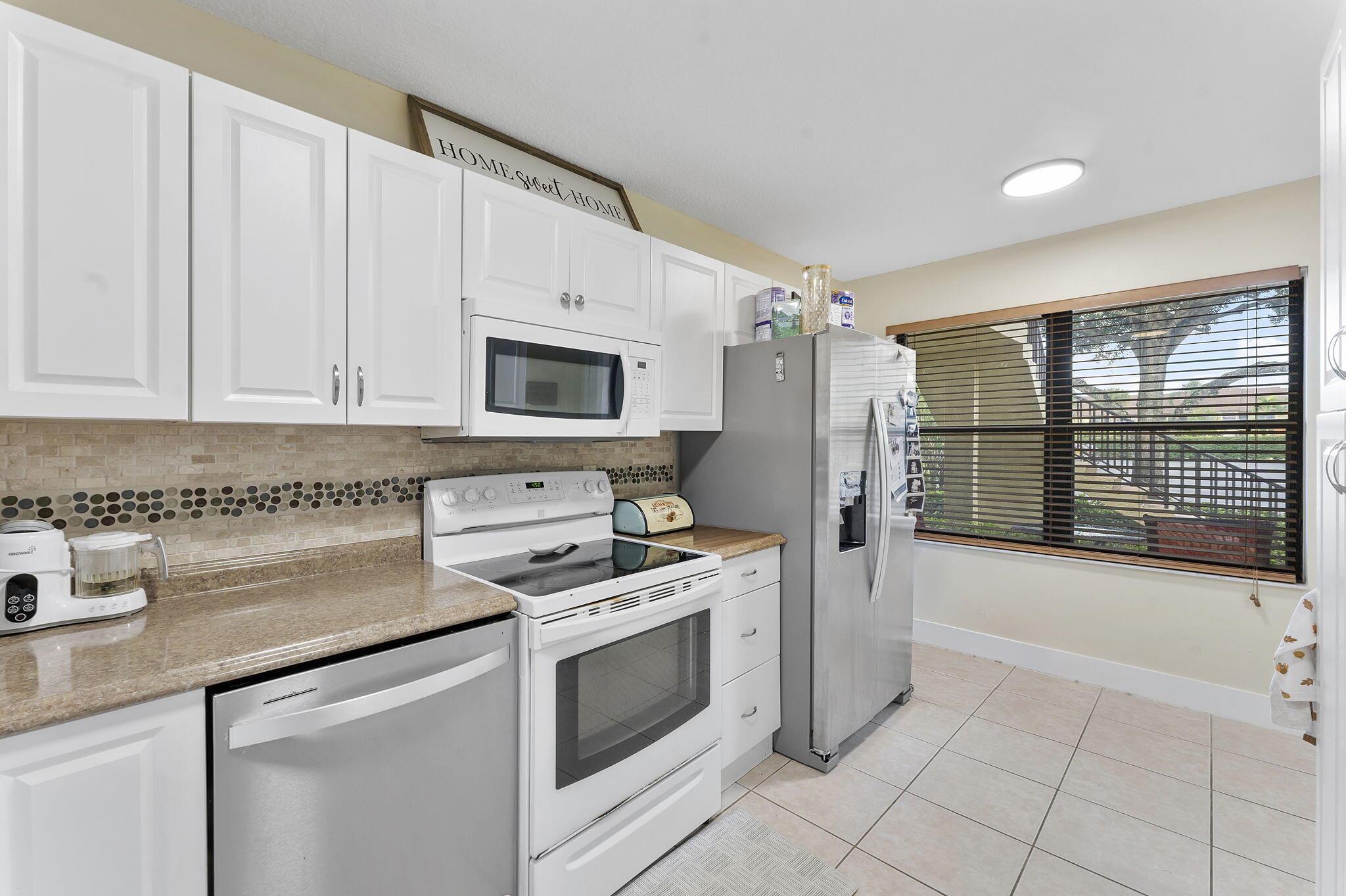 4705 Lucerne Lakes Blvd E 103