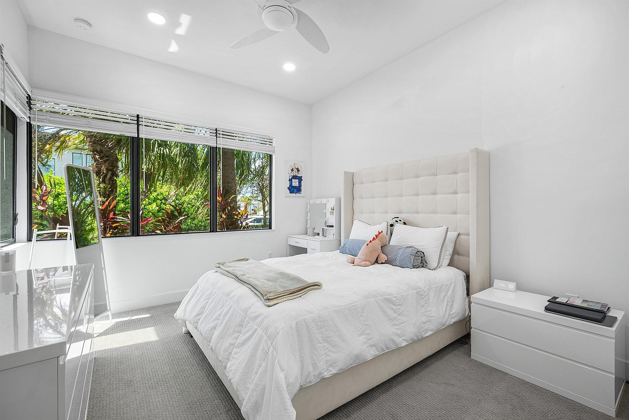 17390 Pagoda Palms Drive