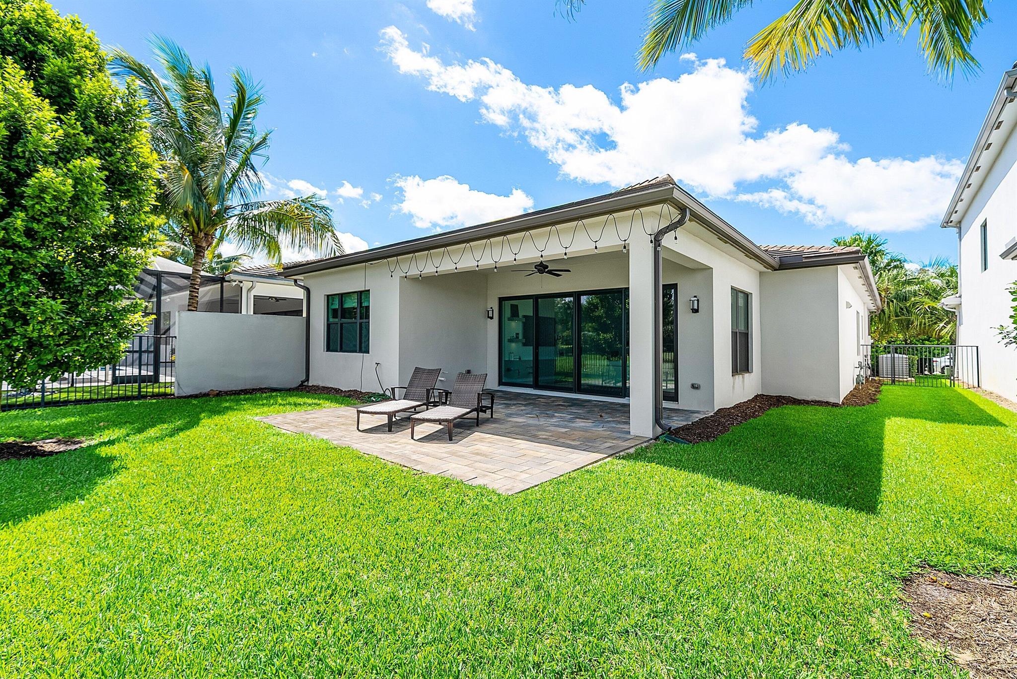 17390 Pagoda Palms Drive