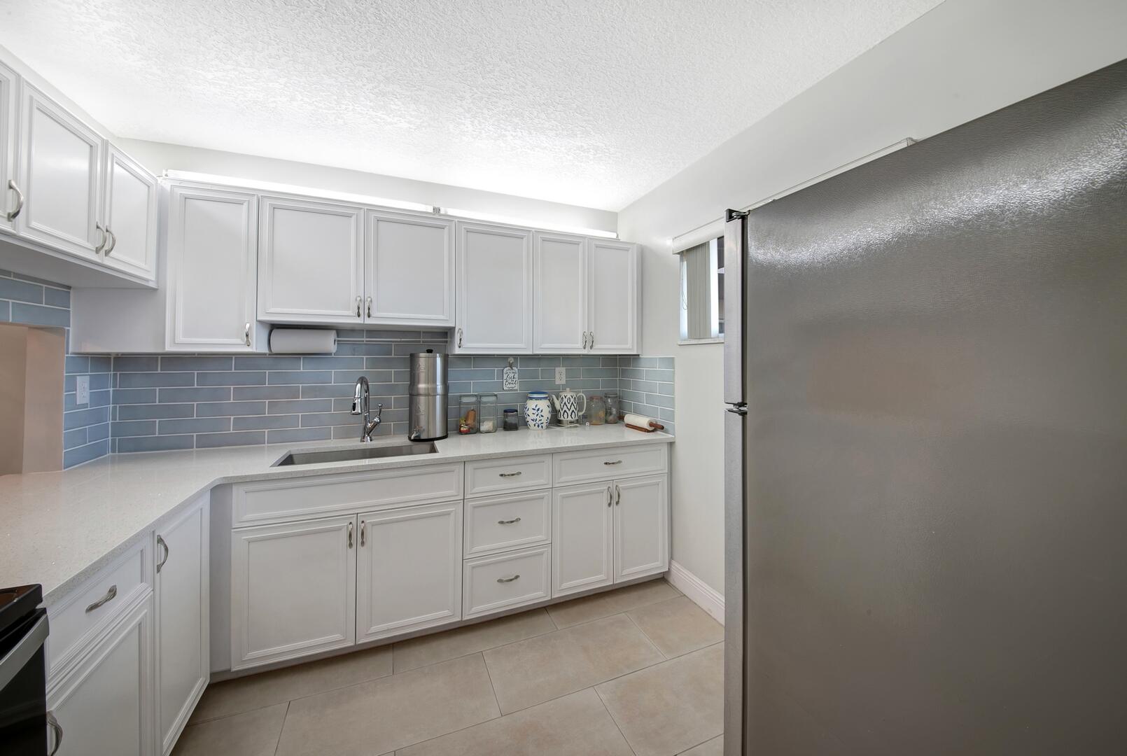 2812 S Garden Drive 109