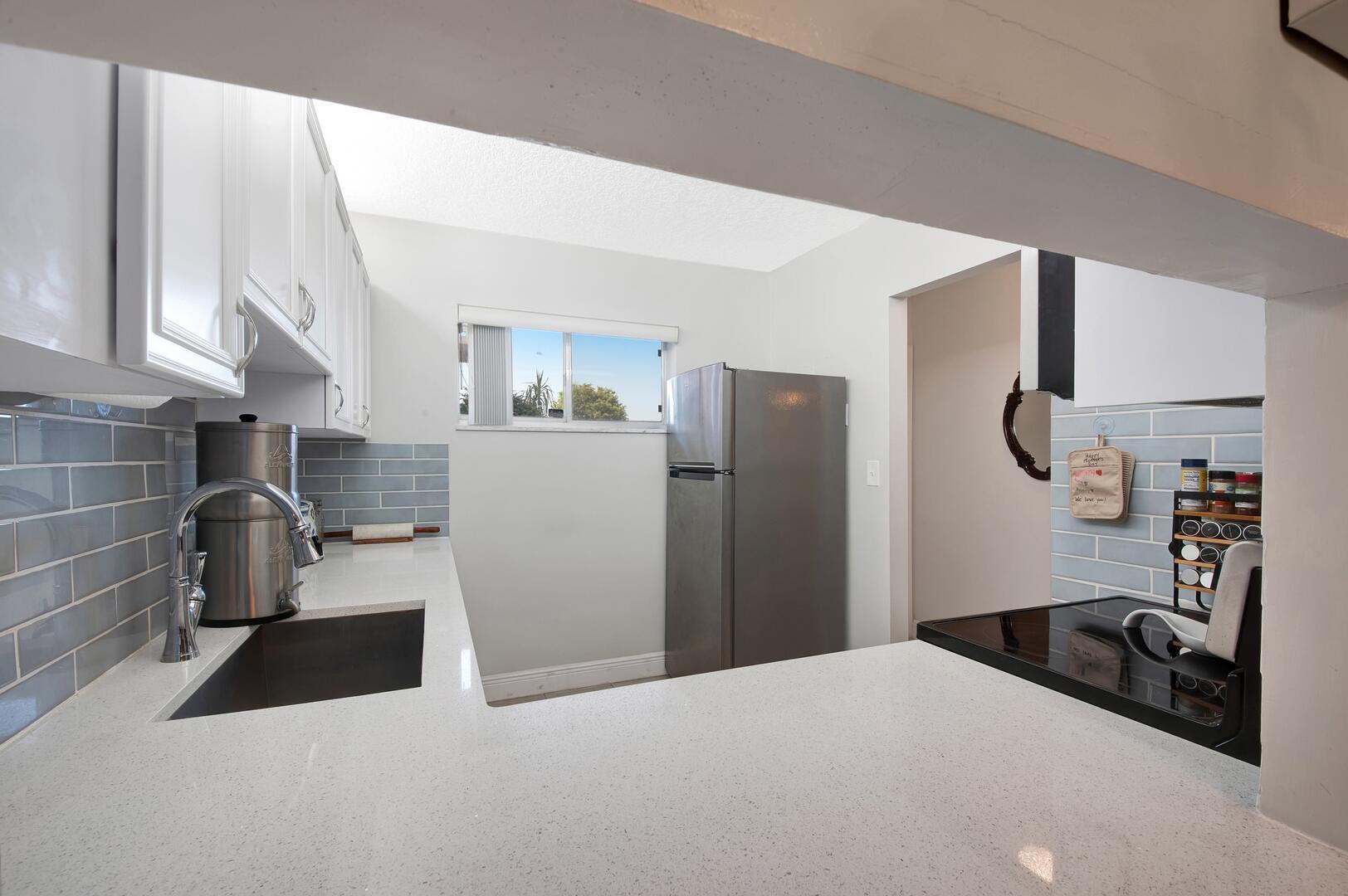 2812 S Garden Drive 109