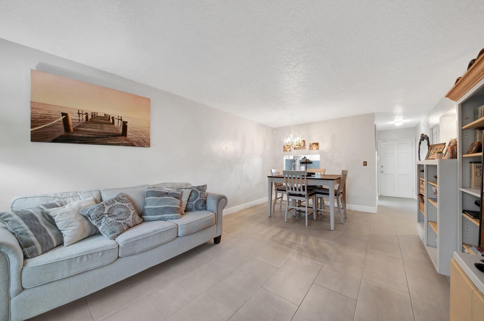 2812 S Garden Drive 109