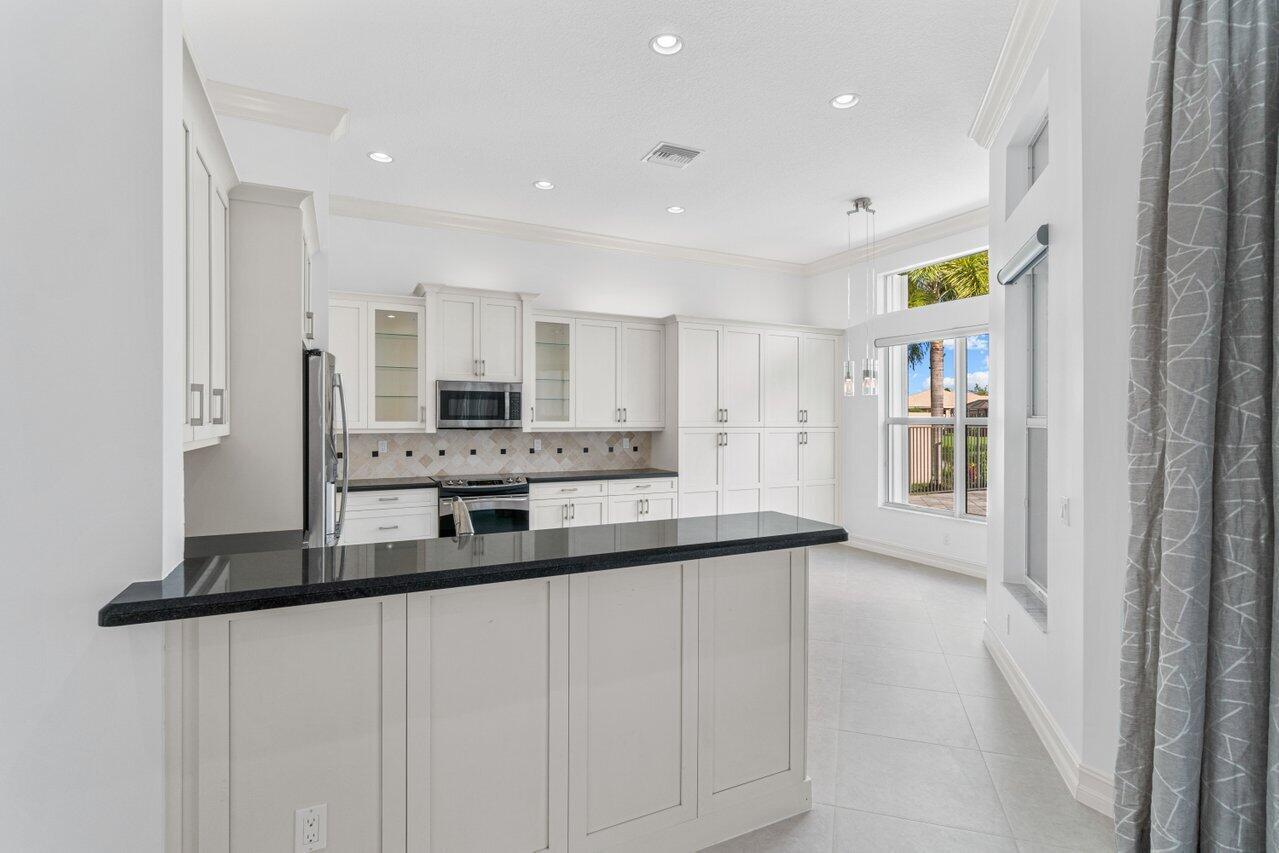 9039 Ribbons Ridge Point