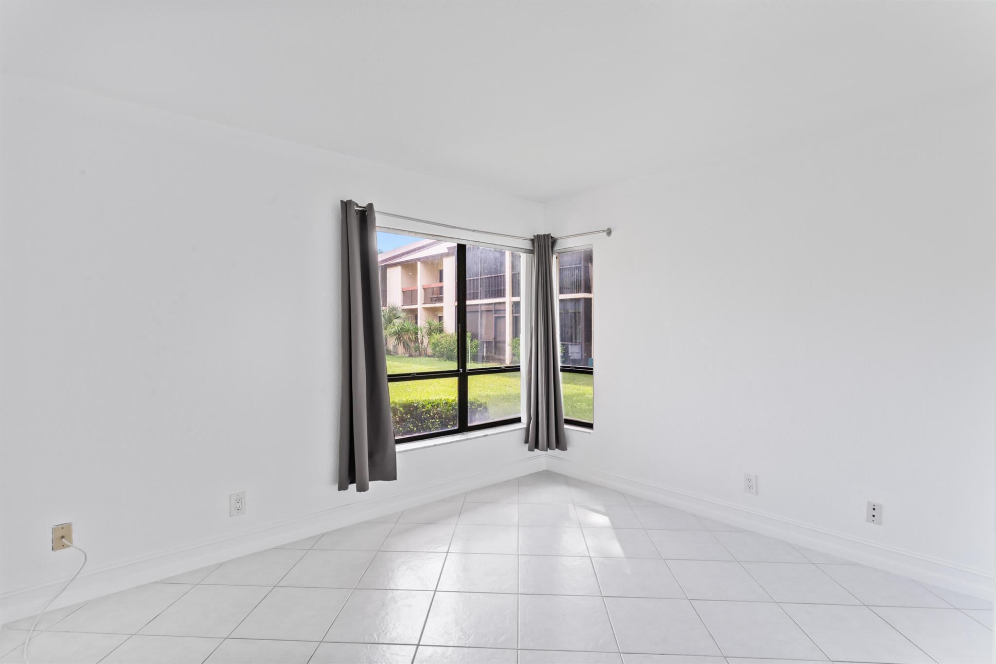 2339 SW 15th Street #27