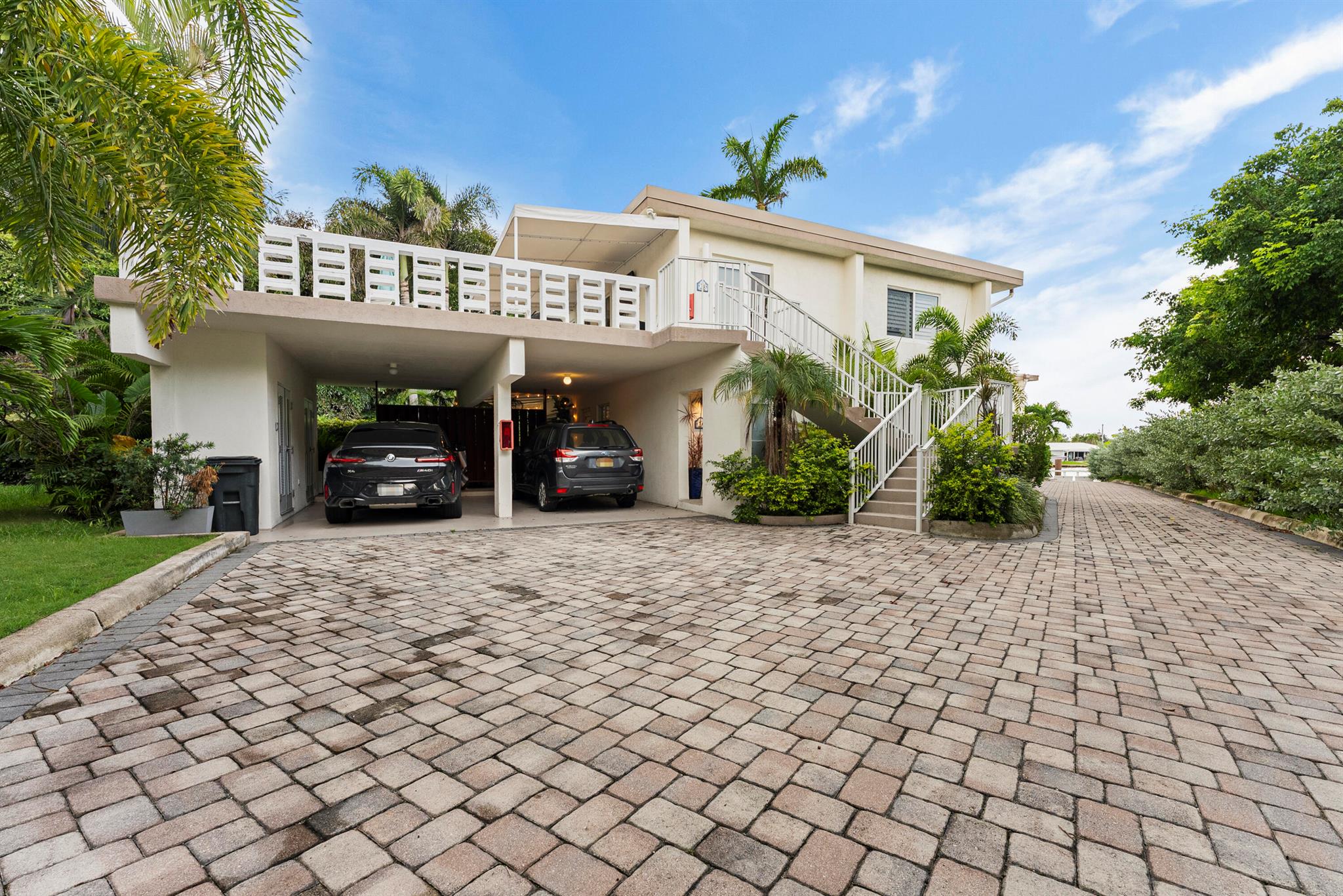 1202 Hillsboro Mile 2a