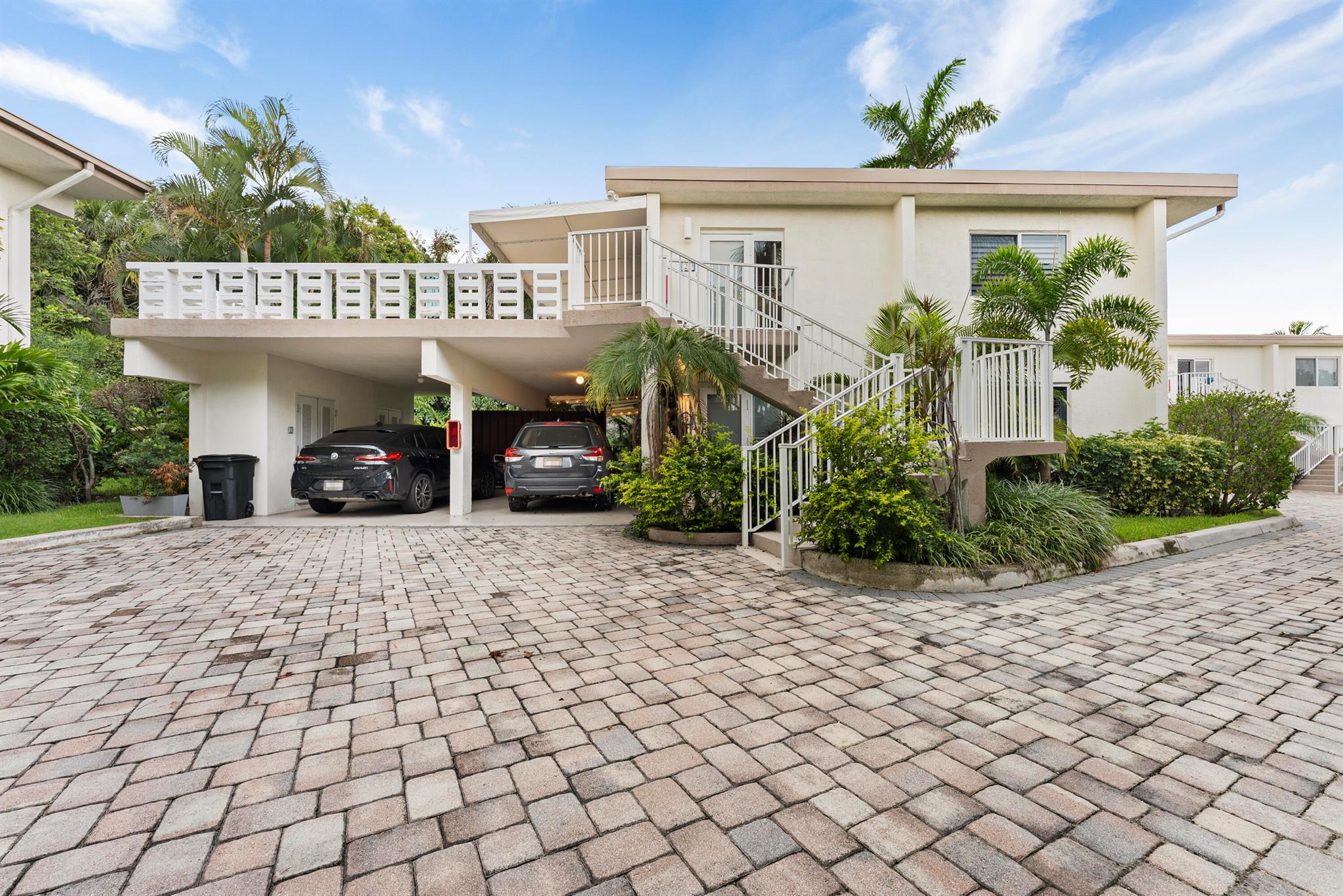 1202 Hillsboro Mile 2a