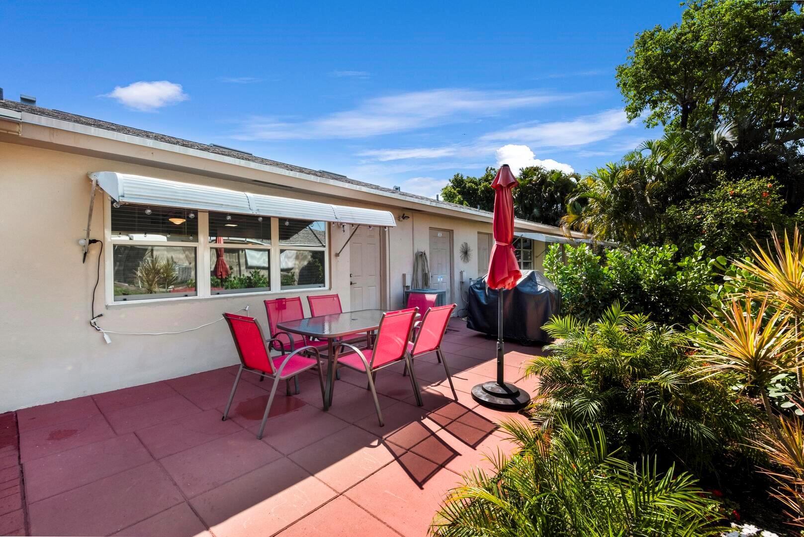 1382 High Point Way NE C