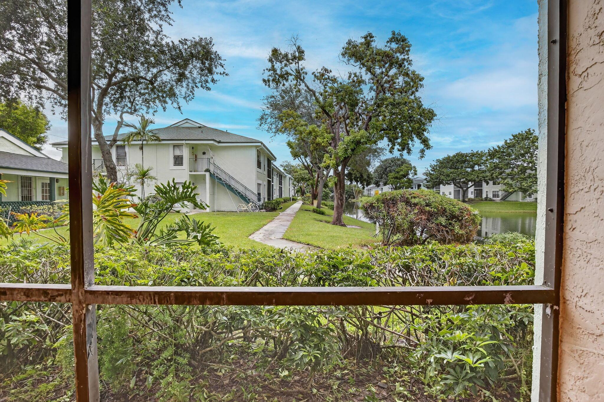 8789 NW 39 Street 8789