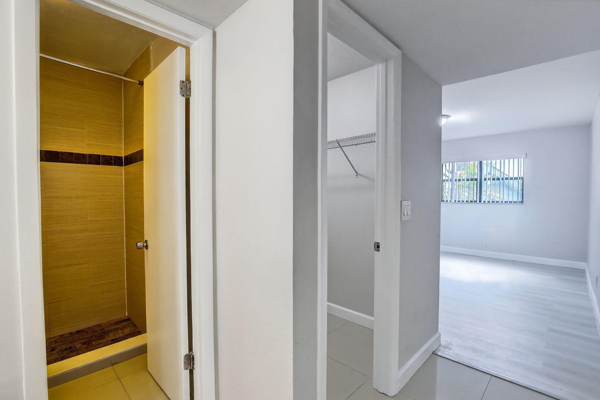 8789 NW 39 Street 8789