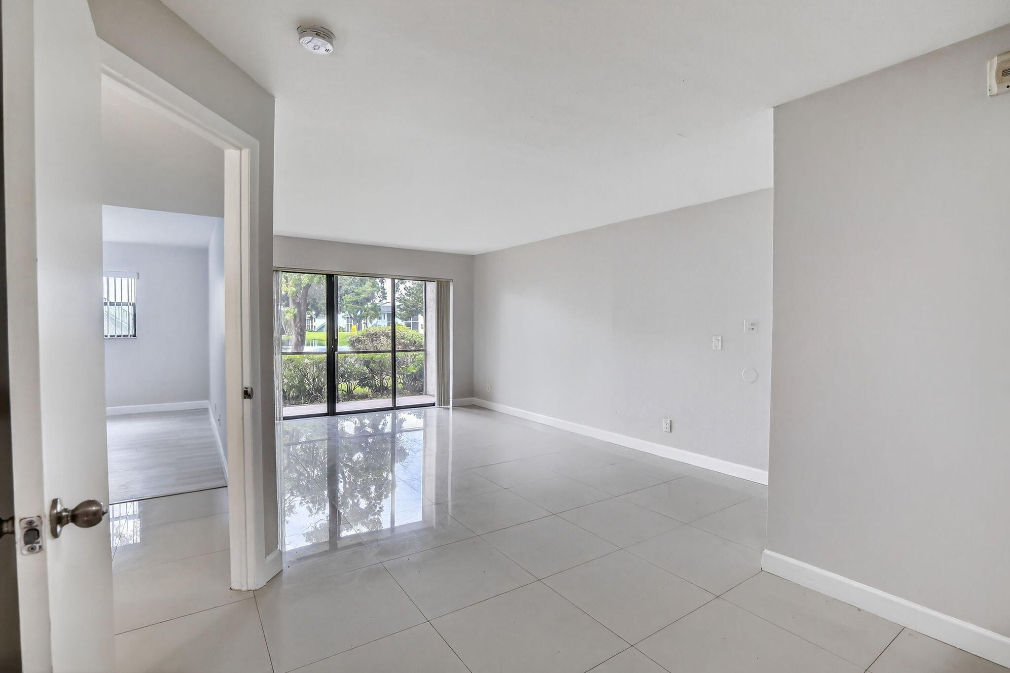 8789 NW 39 Street 8789