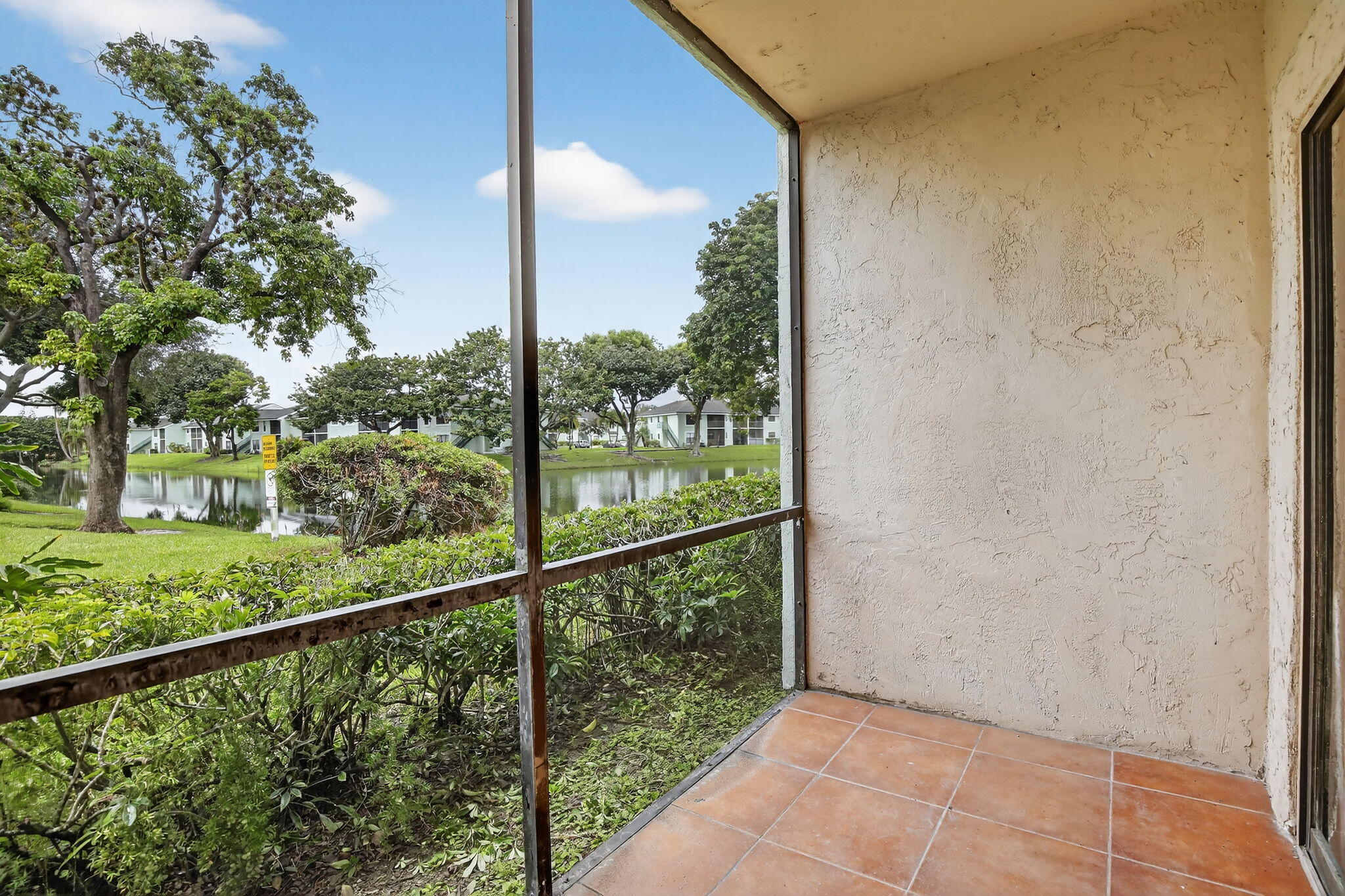 8789 NW 39 Street 8789