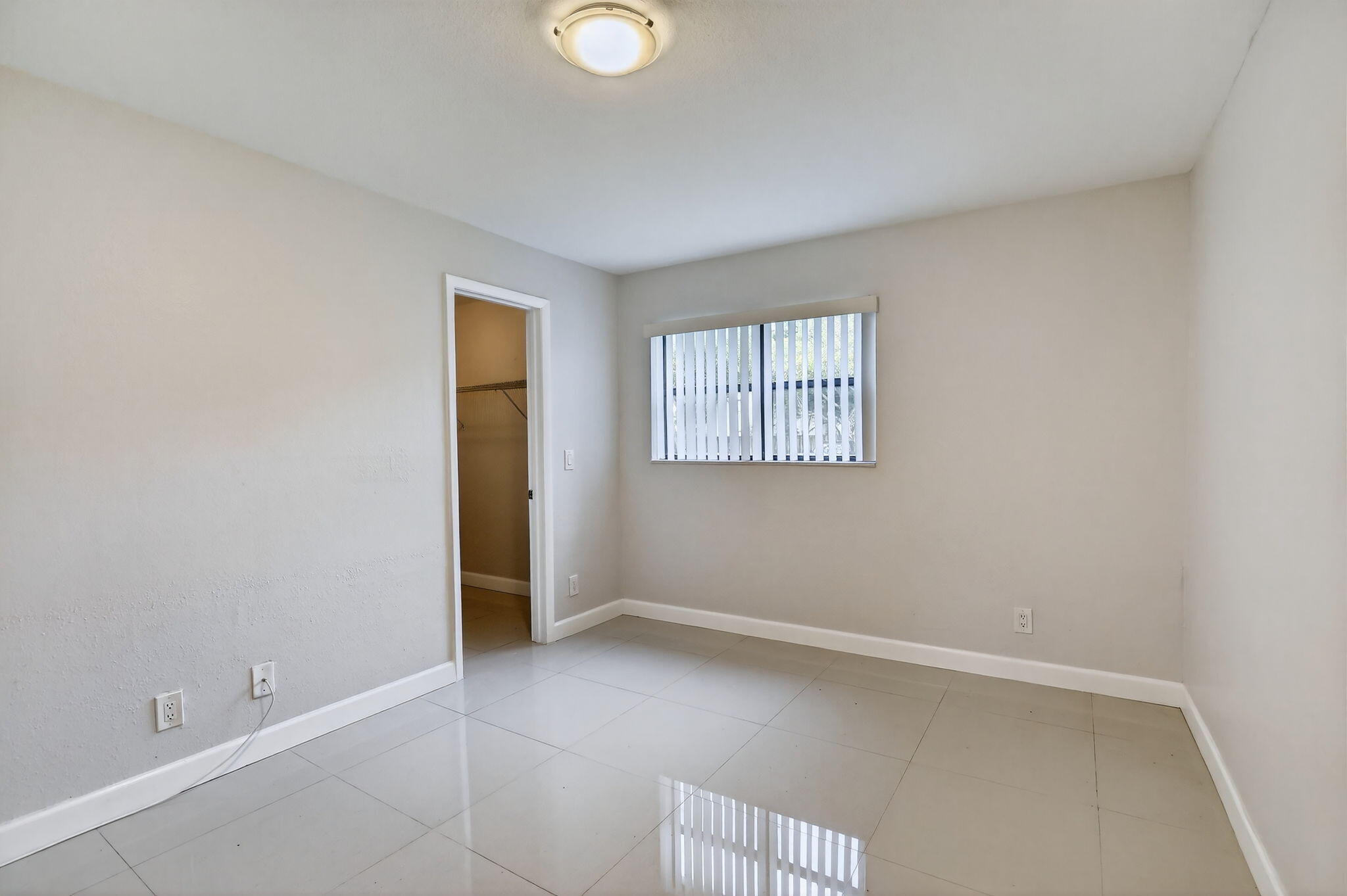8789 NW 39 Street 8789