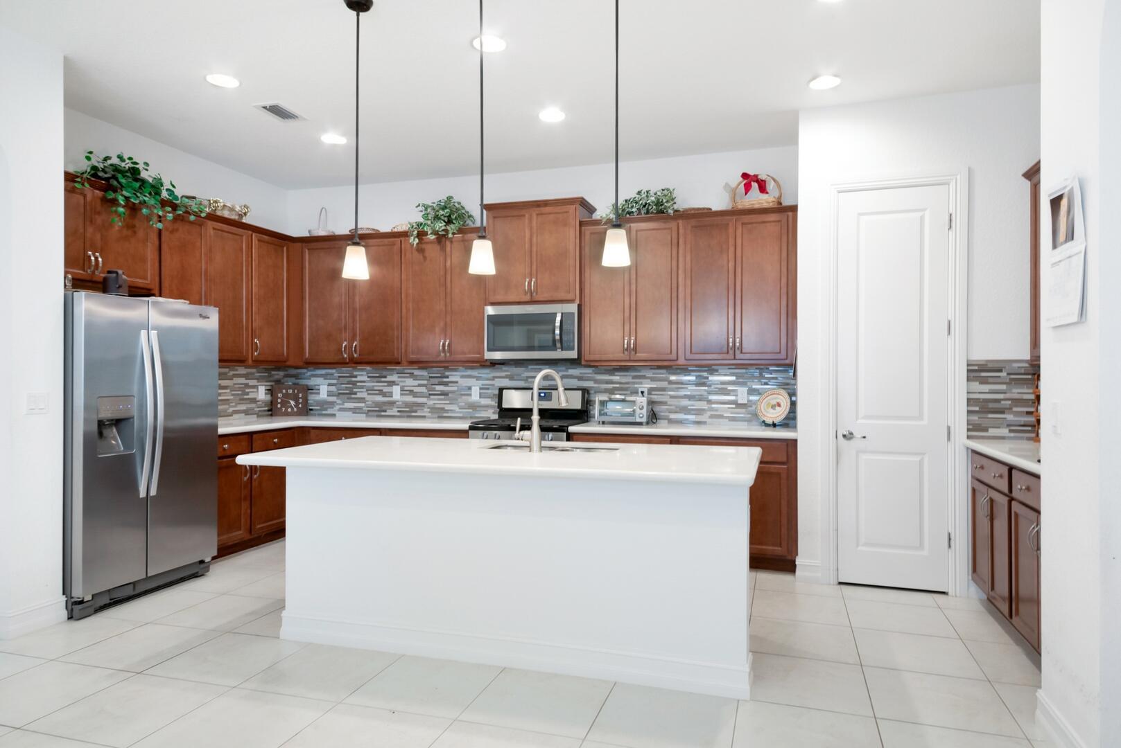 8259 Grand Prix Lane