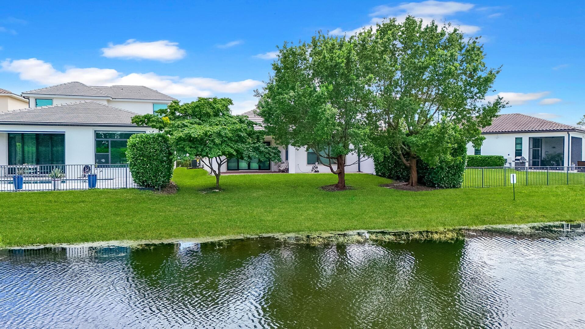 8259 Grand Prix Lane