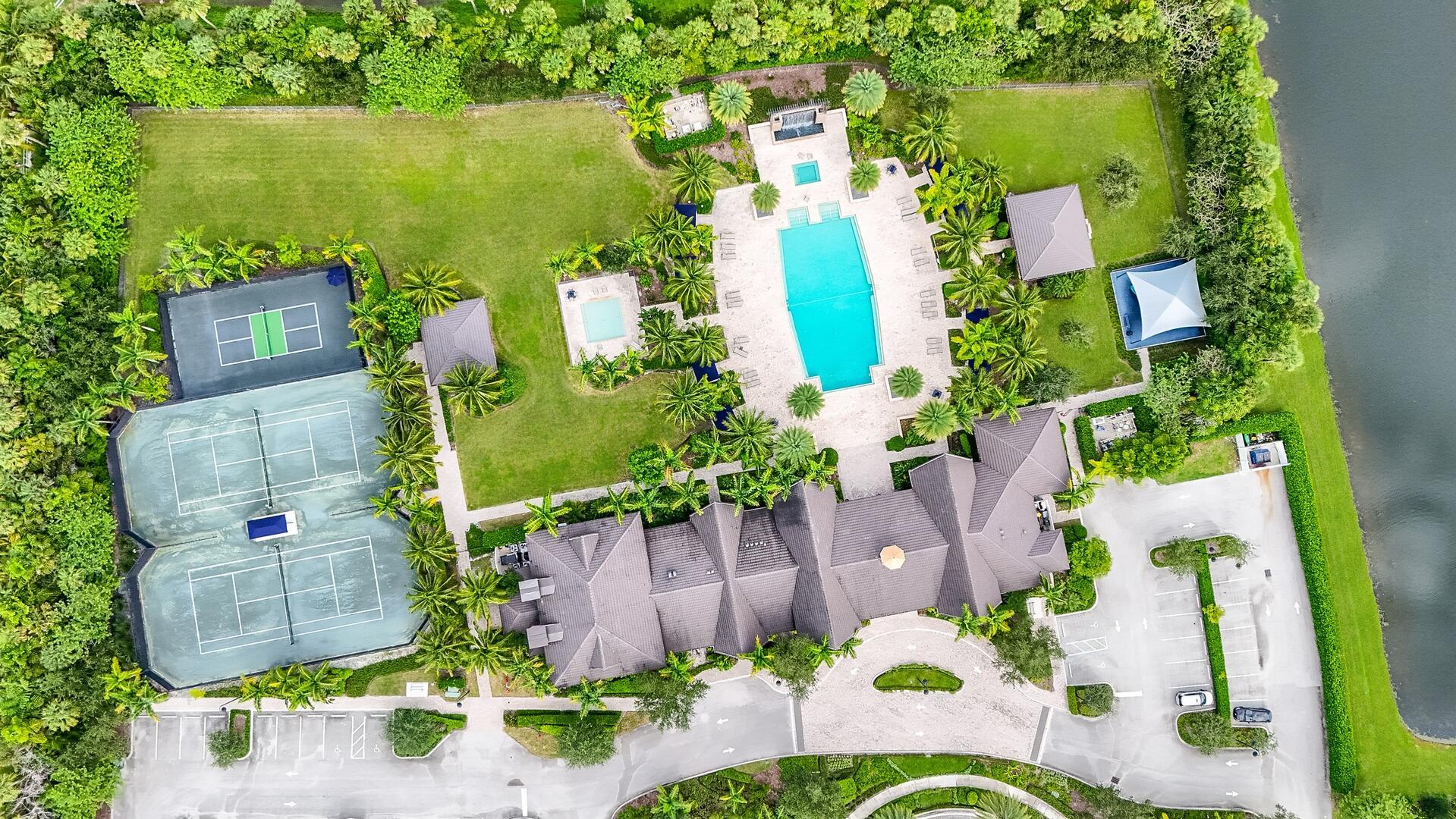 8259 Grand Prix Lane