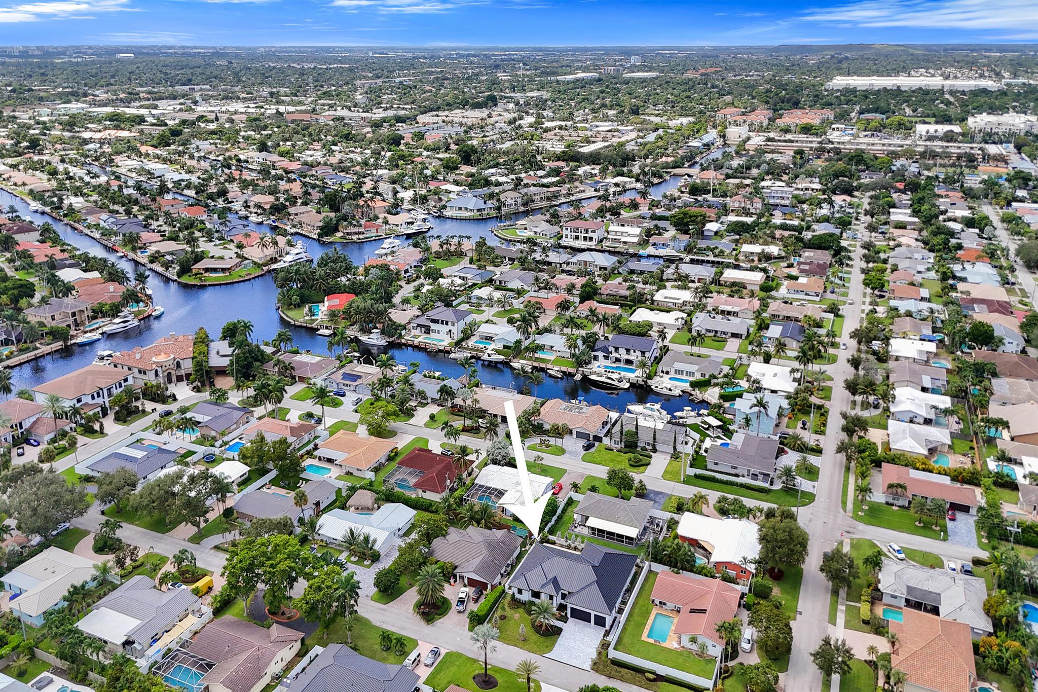 4451 NE 27th Terrace