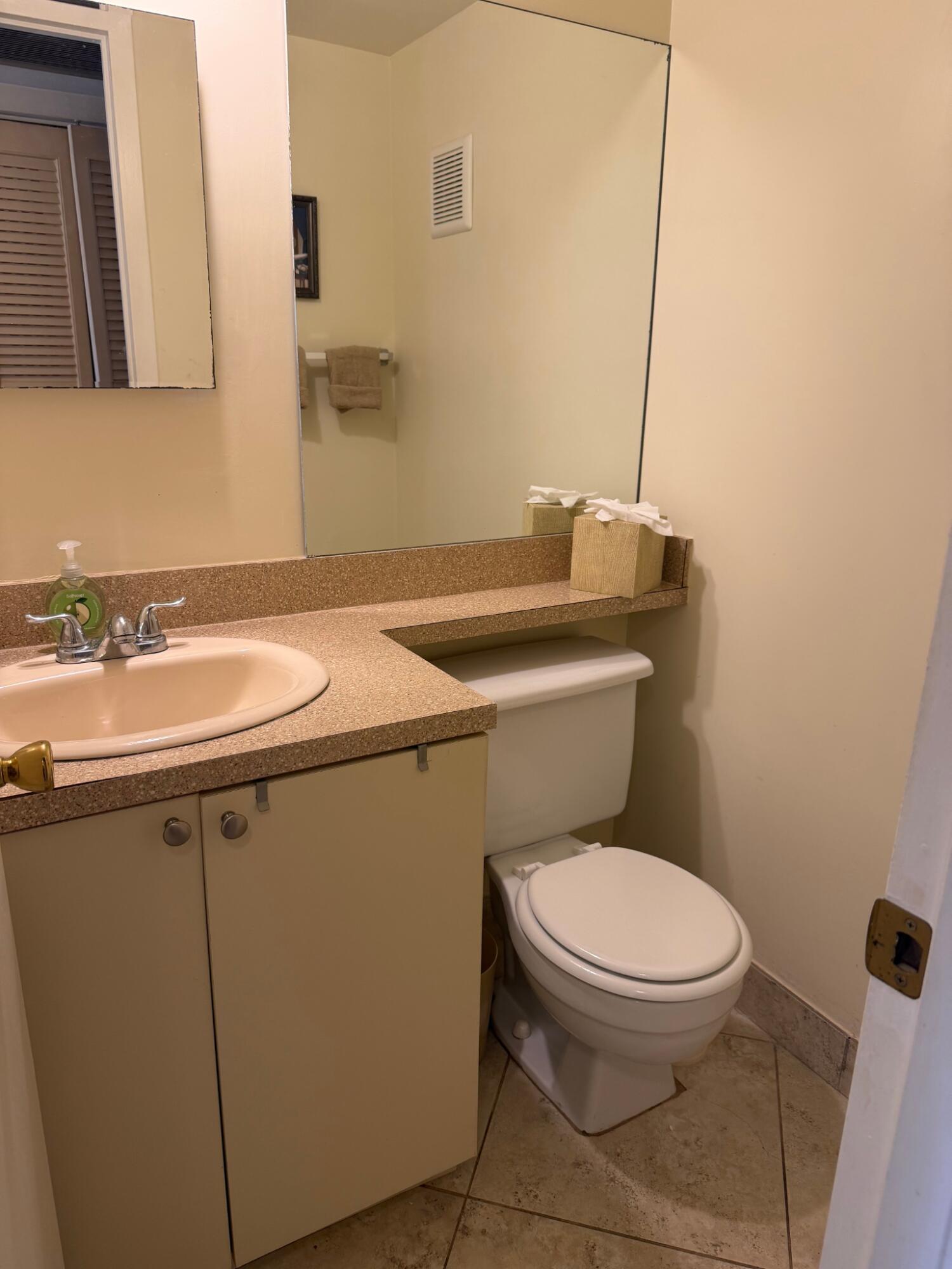 3058 Ainslie Drive 3058 - D