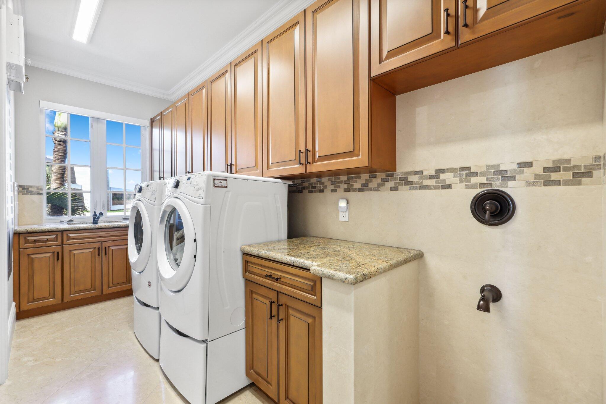 4216 Intracoastal Drive