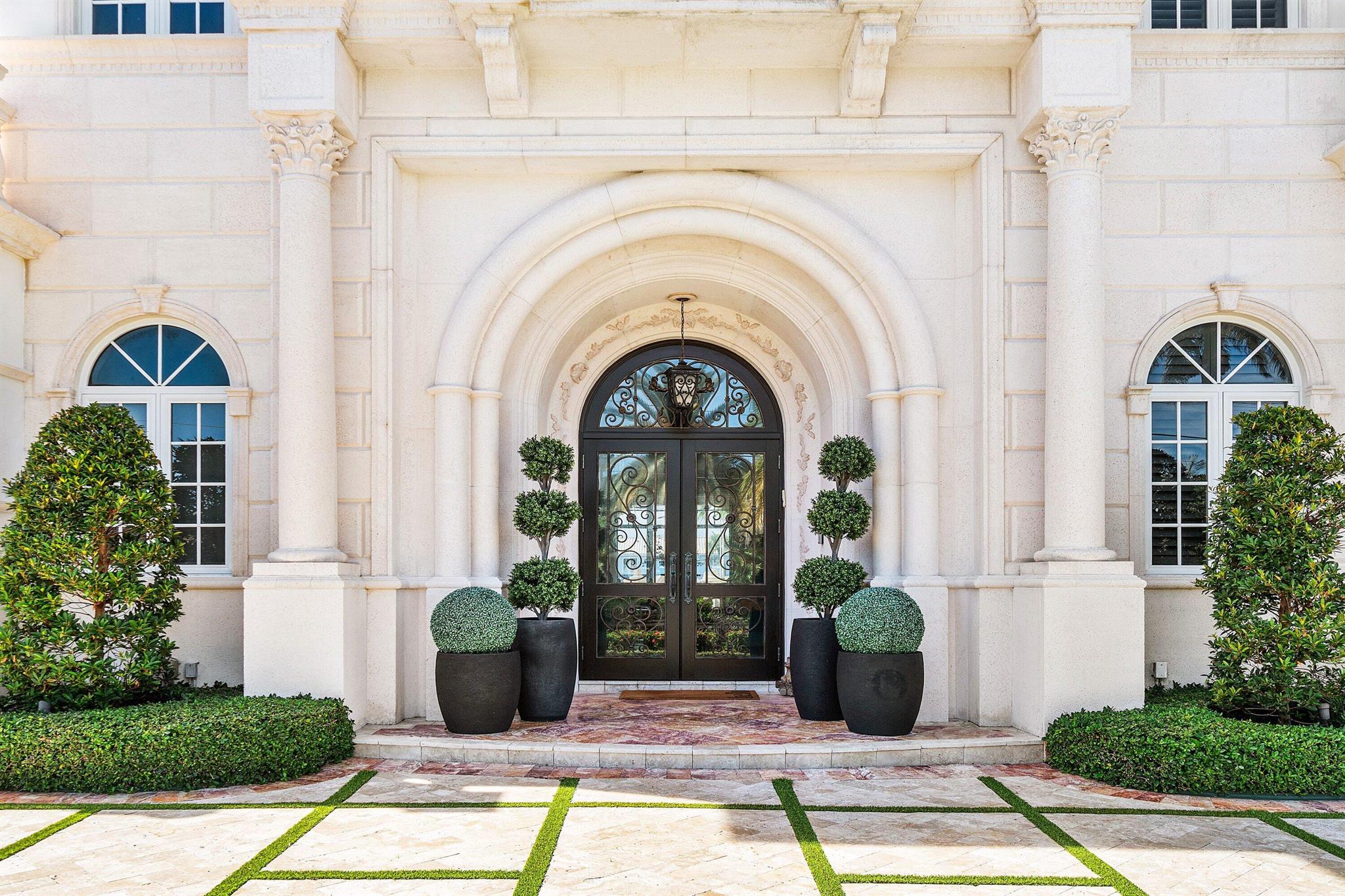 4216 Intracoastal Drive