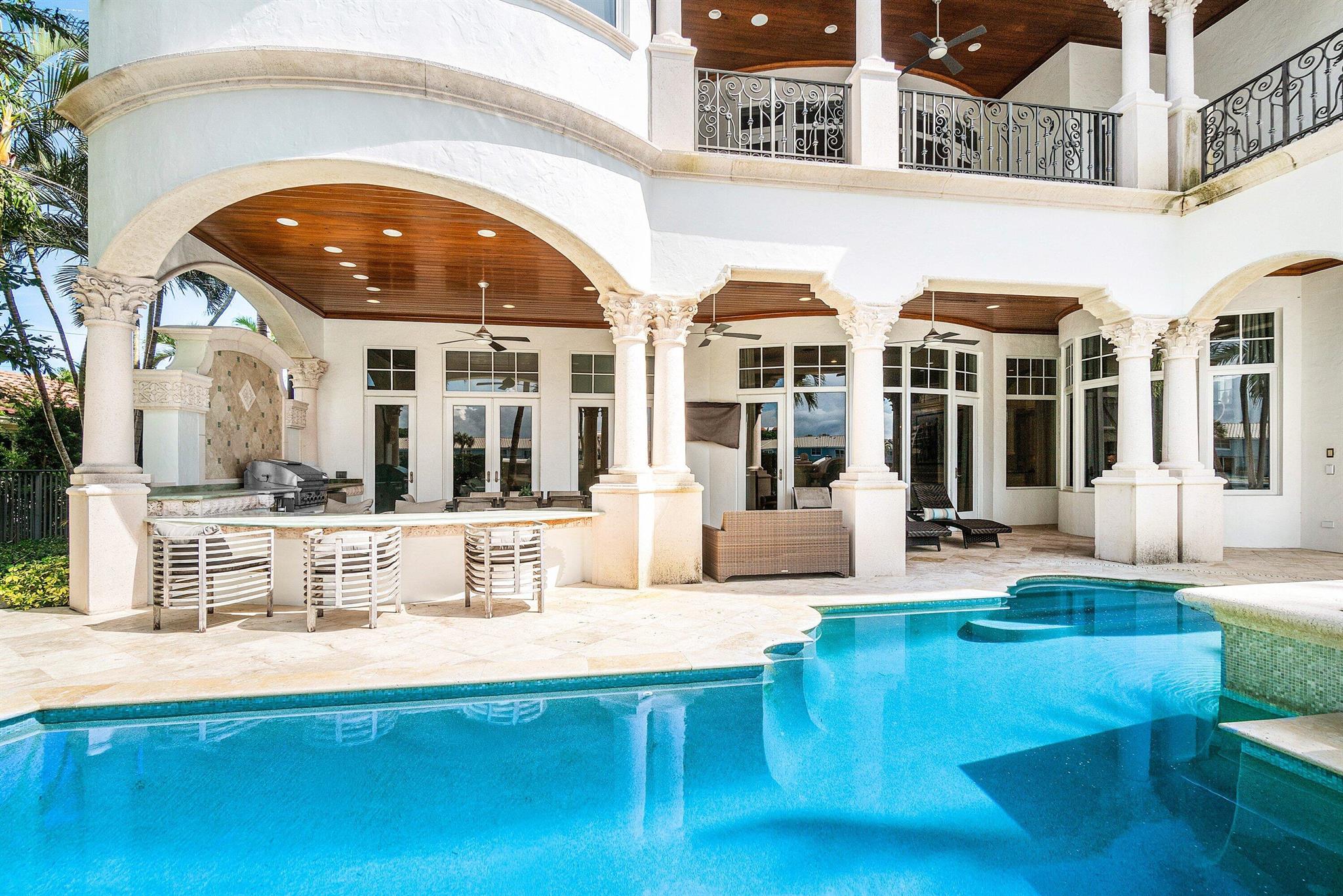 4216 Intracoastal Drive