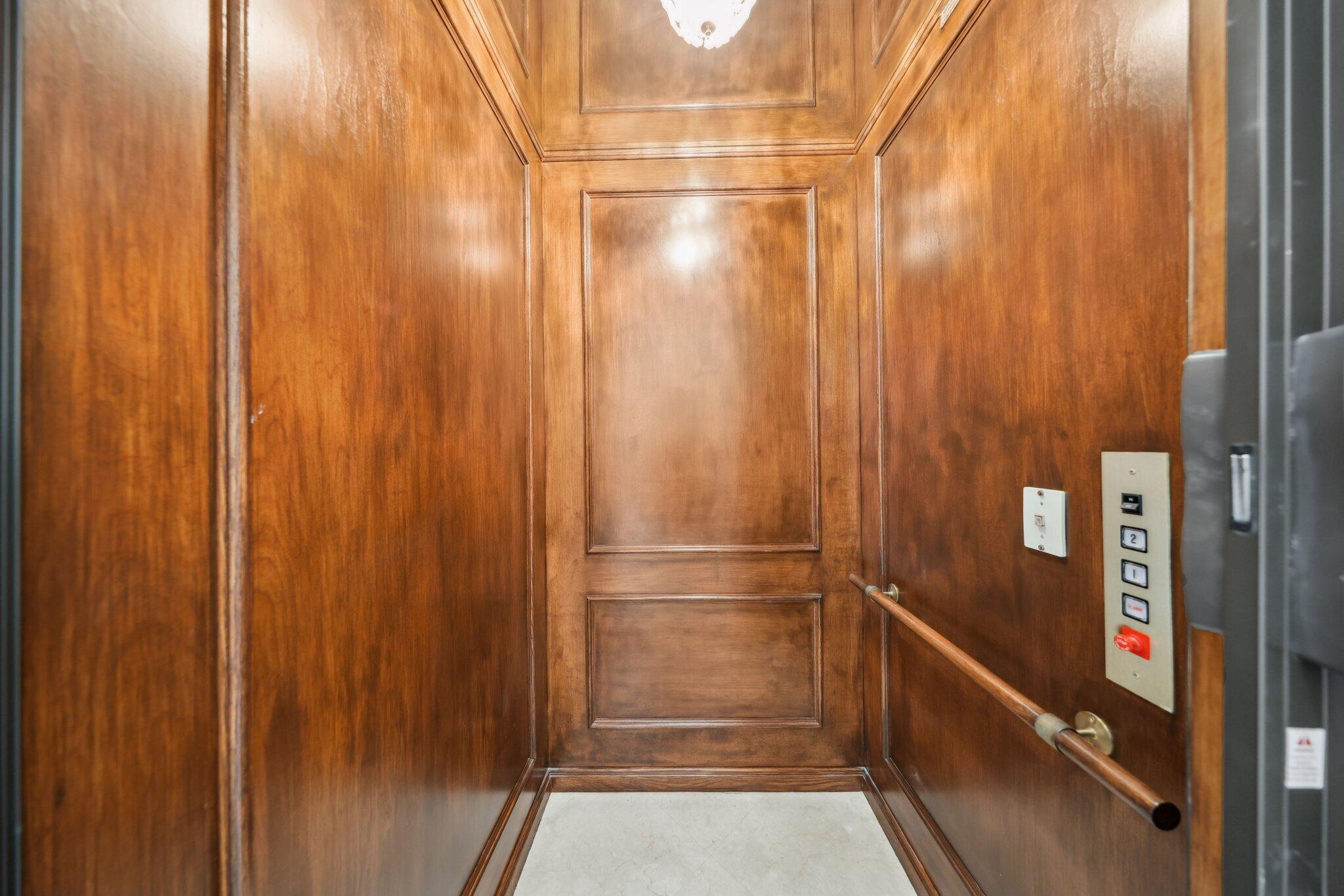 4216 Intracoastal Drive