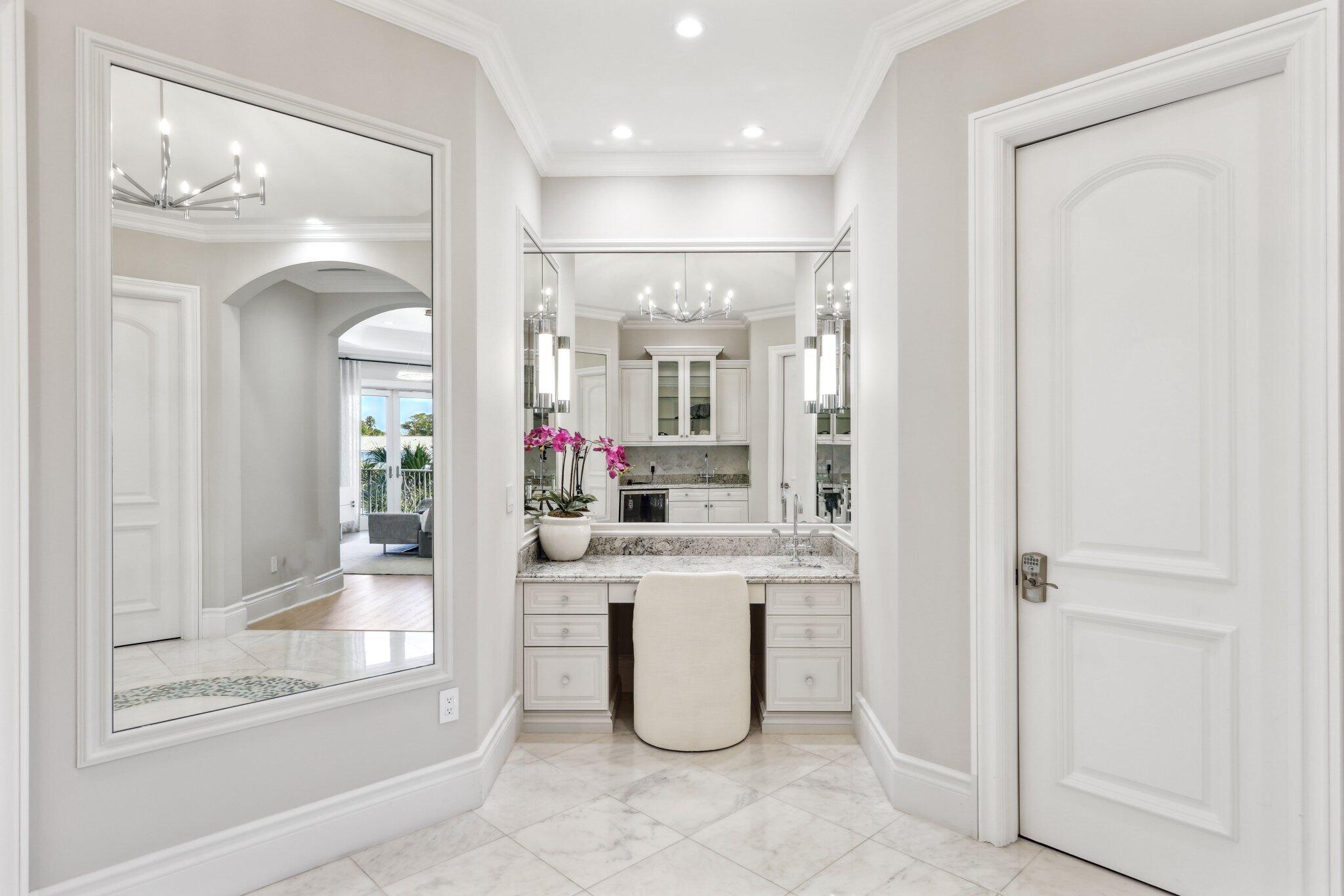 4216 Intracoastal Drive