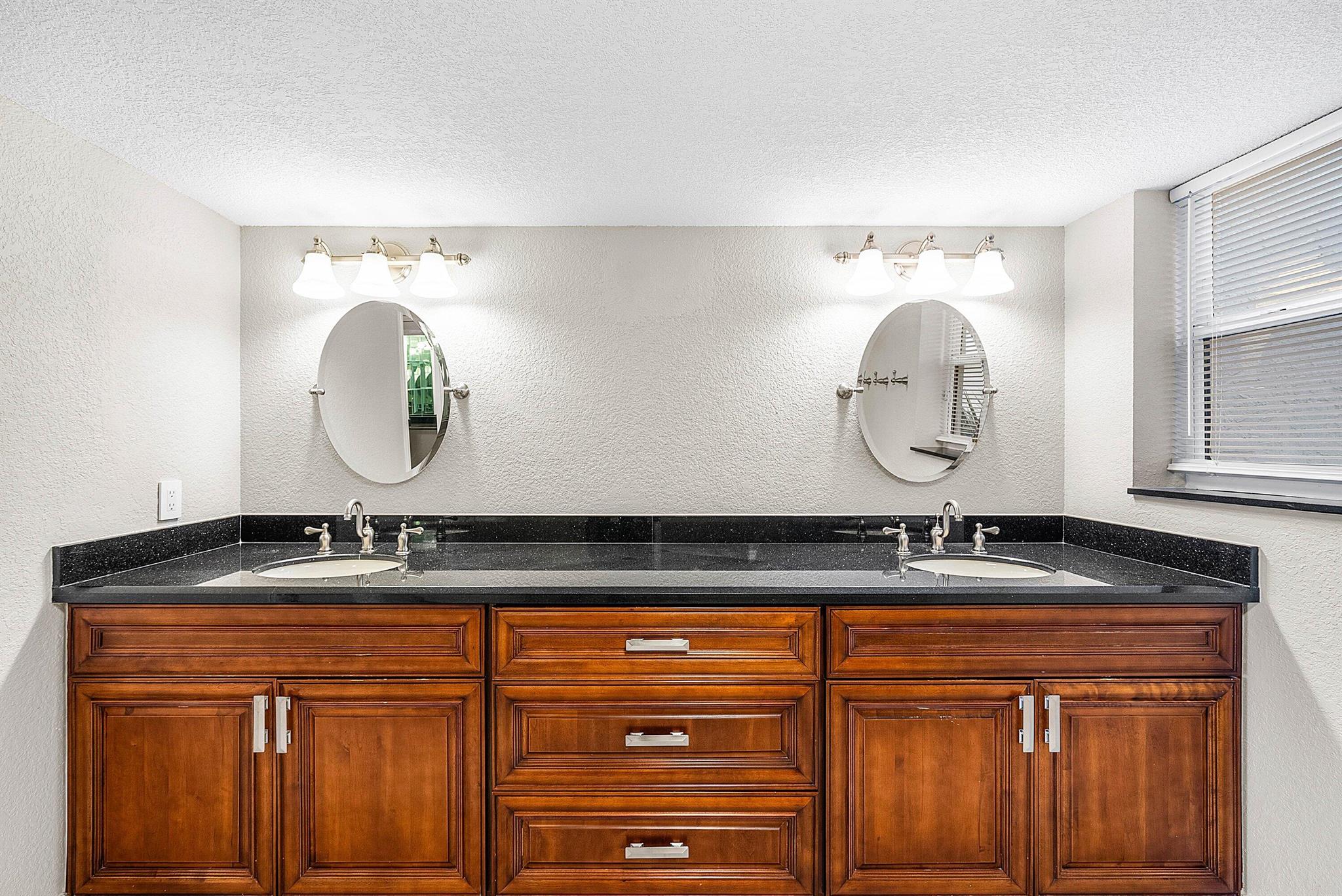 7580 Regency Lake Drive 402