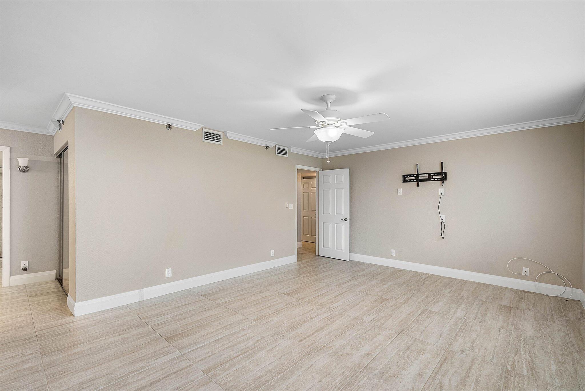 7580 Regency Lake Drive 402