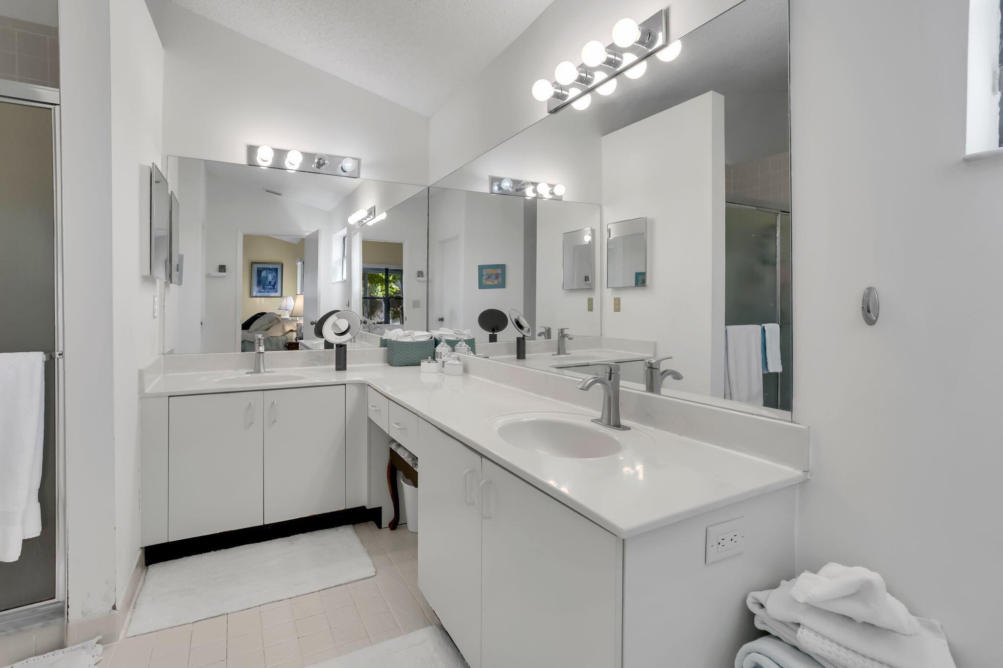 4785 Brighton Lakes Boulevard