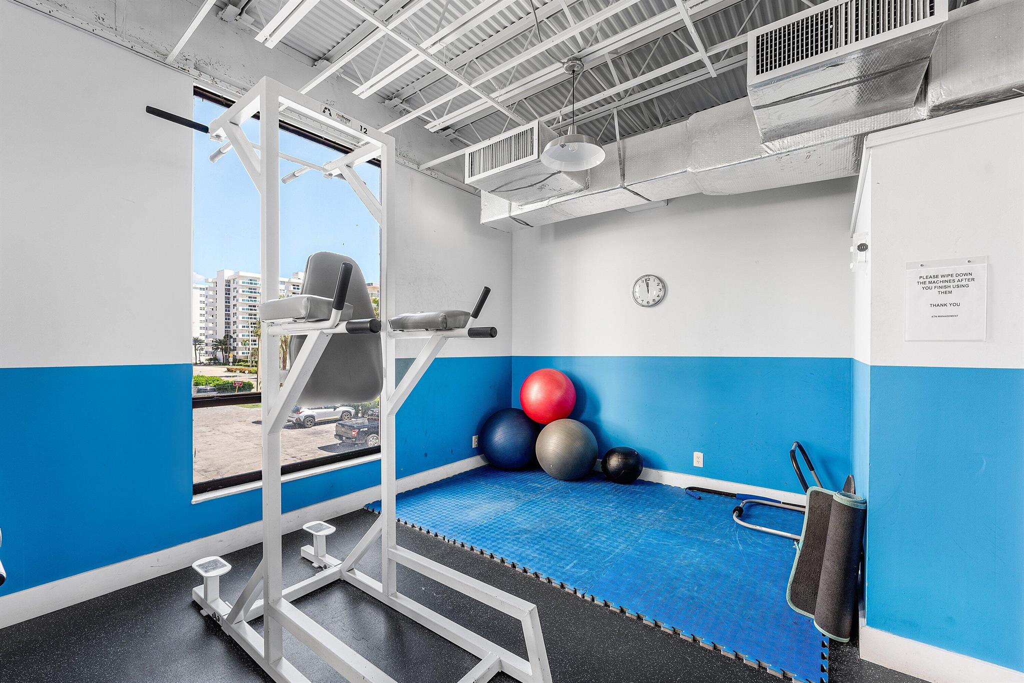 1600 S Ocean Drive 7h